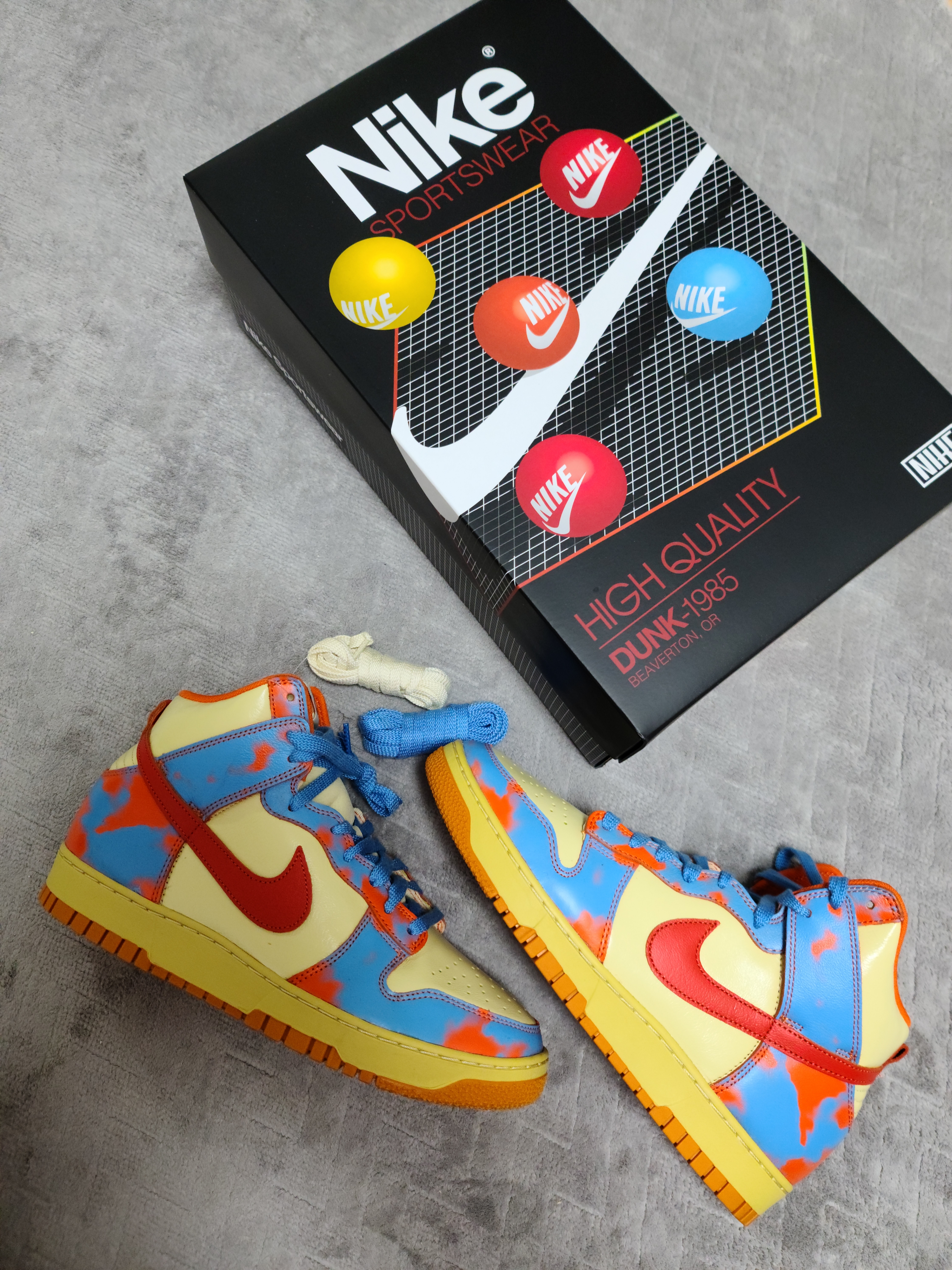 Nike Dunk High 1985 SP Orange Acid Wash 착용 스타일