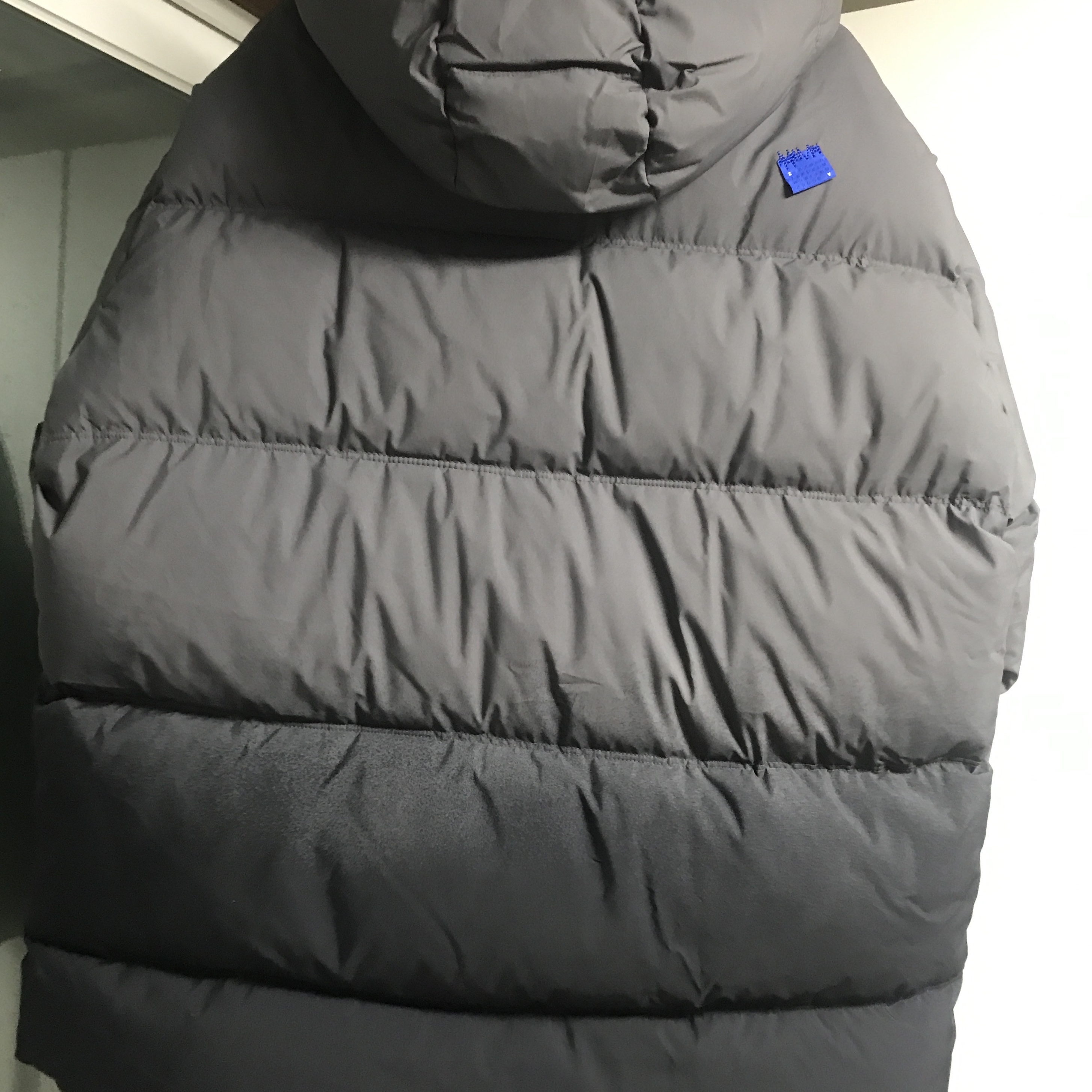 Zara x Ader Error Puffer Jacket Grey 착용 스타일 - 3