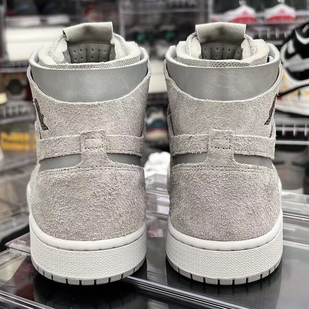 Jordan 1 Retro High OG CO.JP Neutral Grey, (GS) Jordan 1 Retro High OG CO.JP Neutral Grey 착용 스타일 - 4
