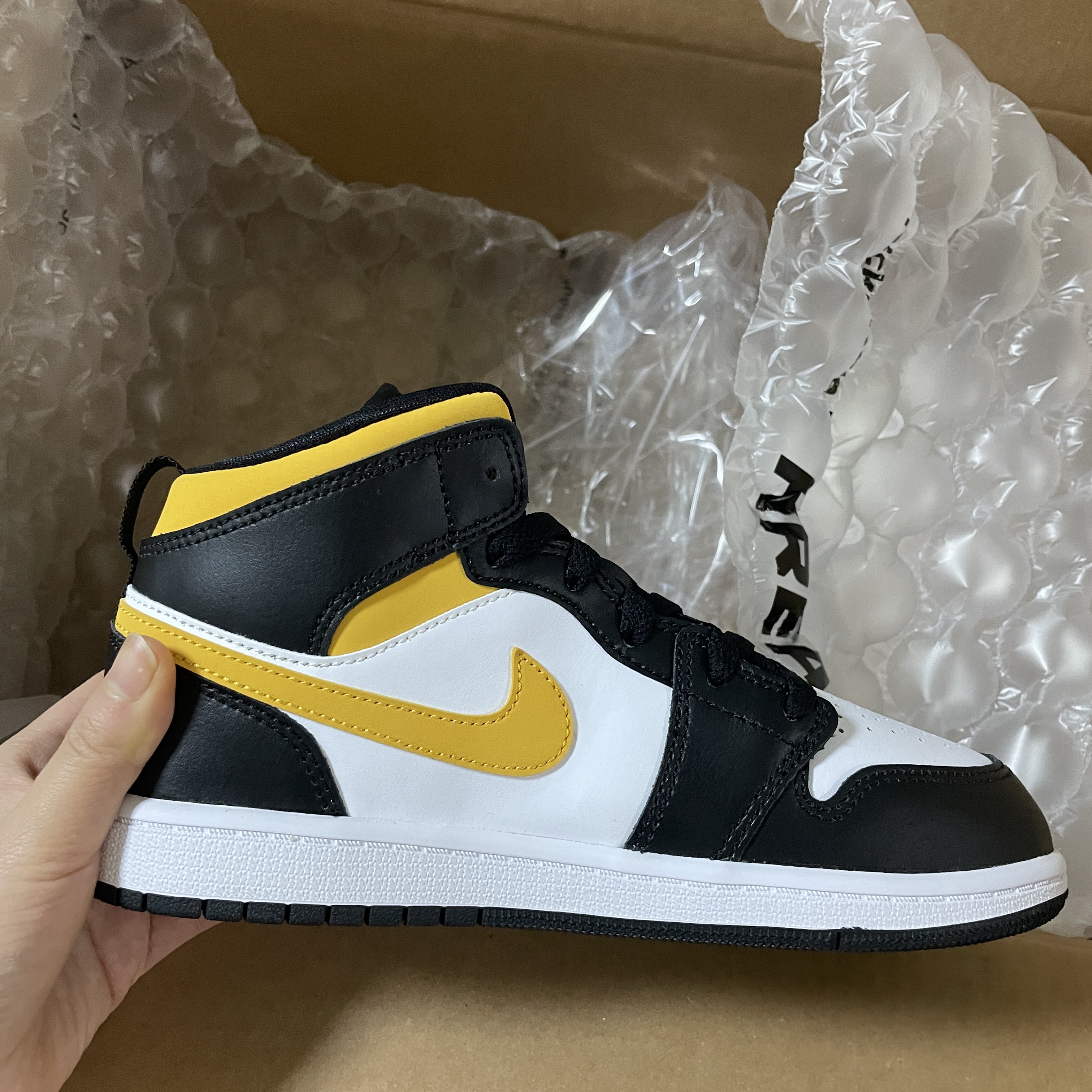 (PS) Jordan 1 Mid Pollen 착용 스타일 - 2