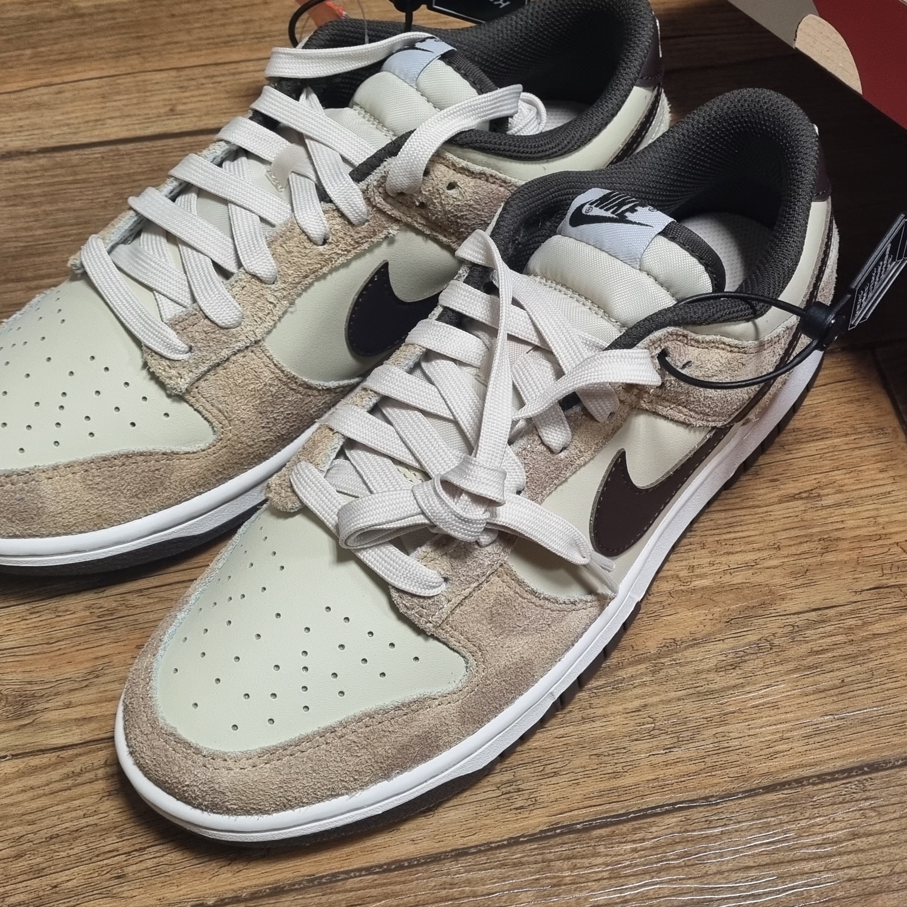 Nike Dunk Low Retro PRM Cheetah 착용 스타일