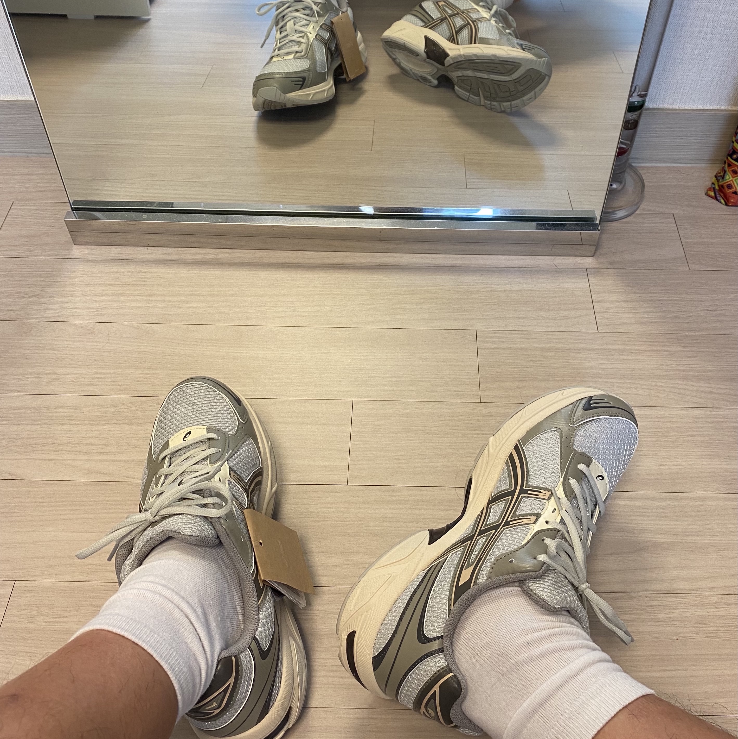 Asics x I4P Gel-1130 Glacier Grey Mink 착용 스타일