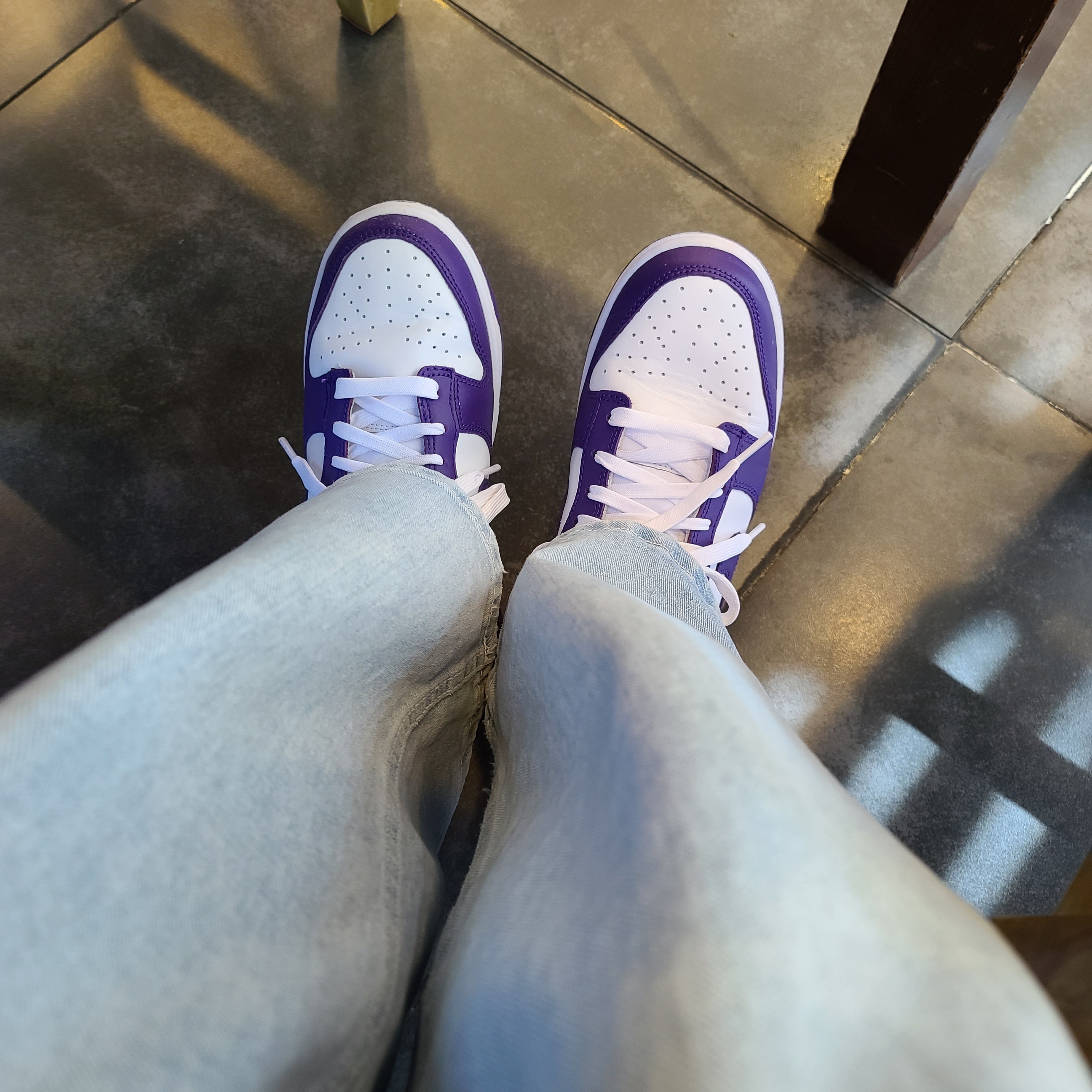 Nike Dunk Low Retro Championship Court Purple 착용 스타일 - 3