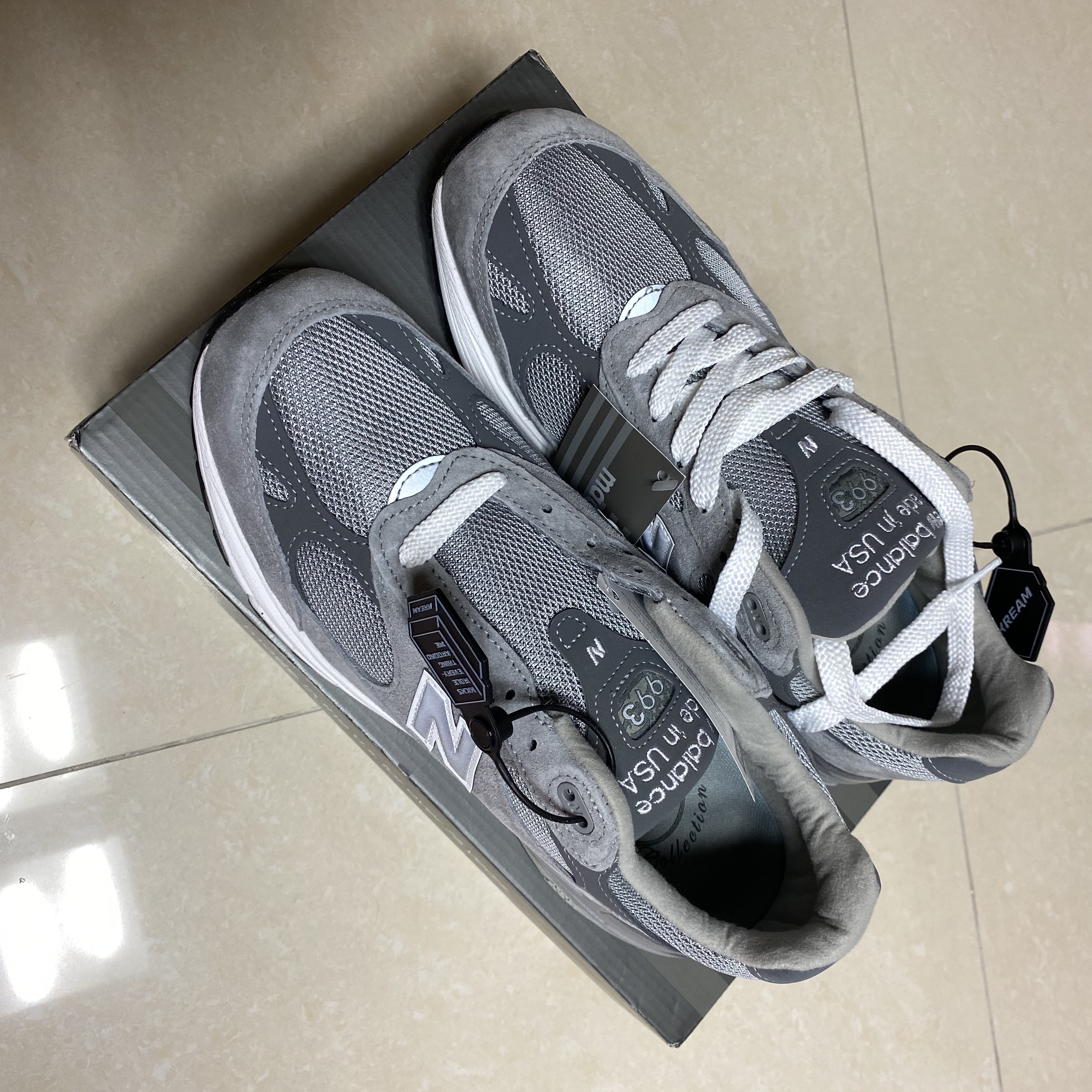 New Balance 993 Made in USA Grey - D Standard 착용 스타일