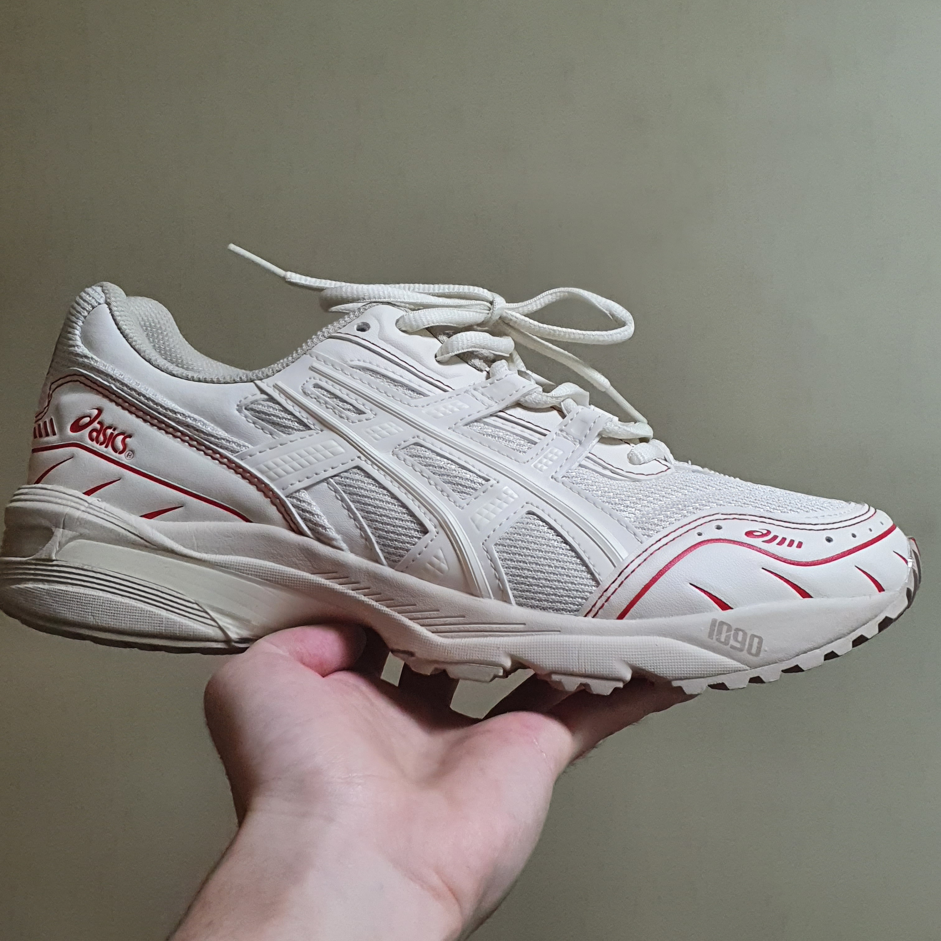 Asics Gel-1090 Birch 착용 스타일 - 1