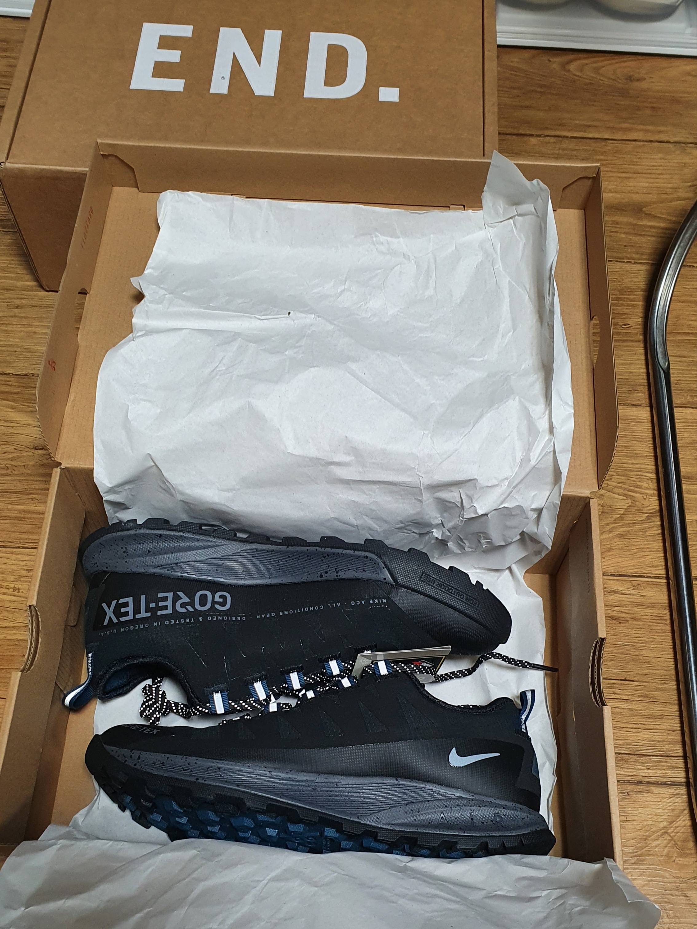 Nike ACG Air Nasu Gore-Tex Black Dark Grey 착용 스타일