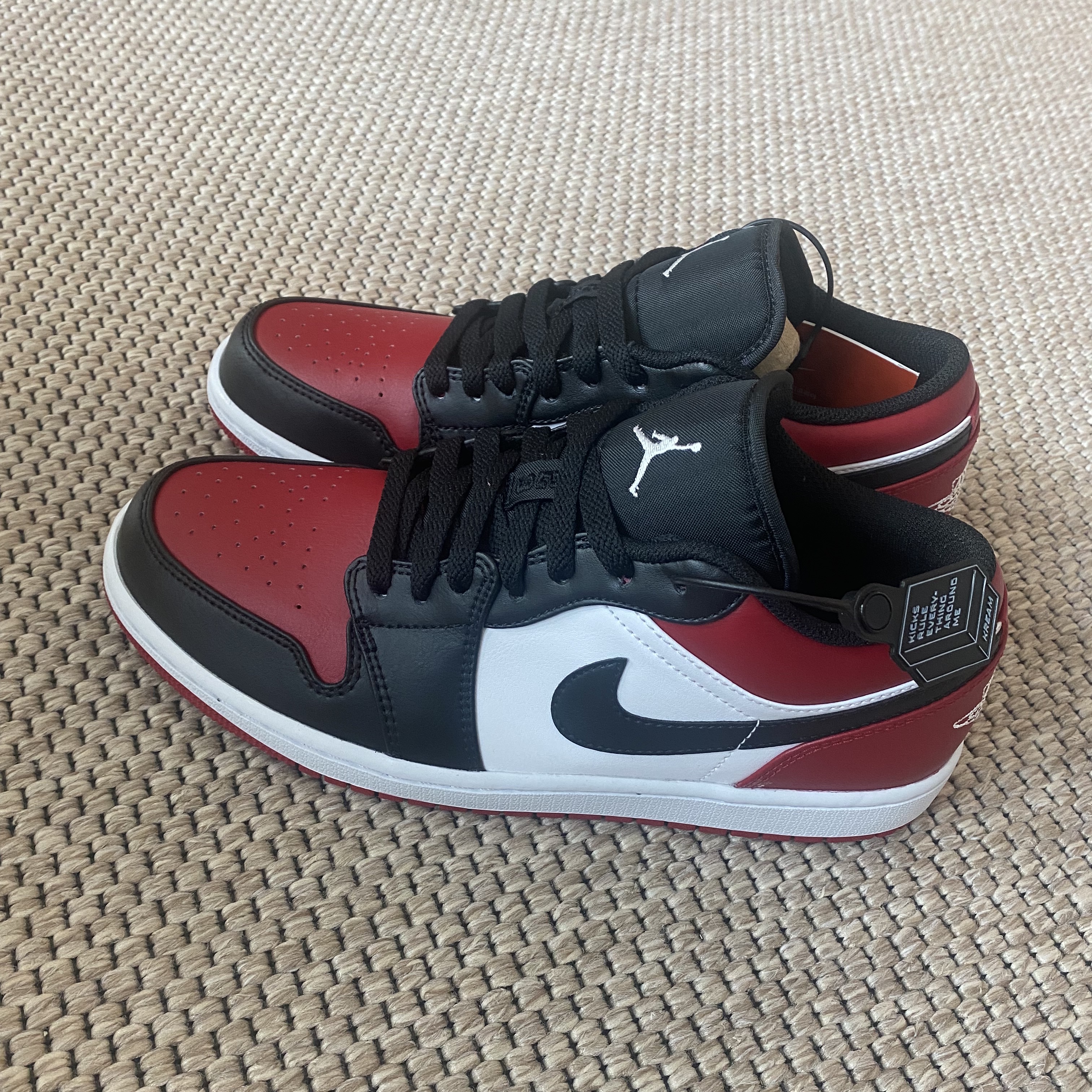 Jordan 1 Low Bred Toe 착용 스타일