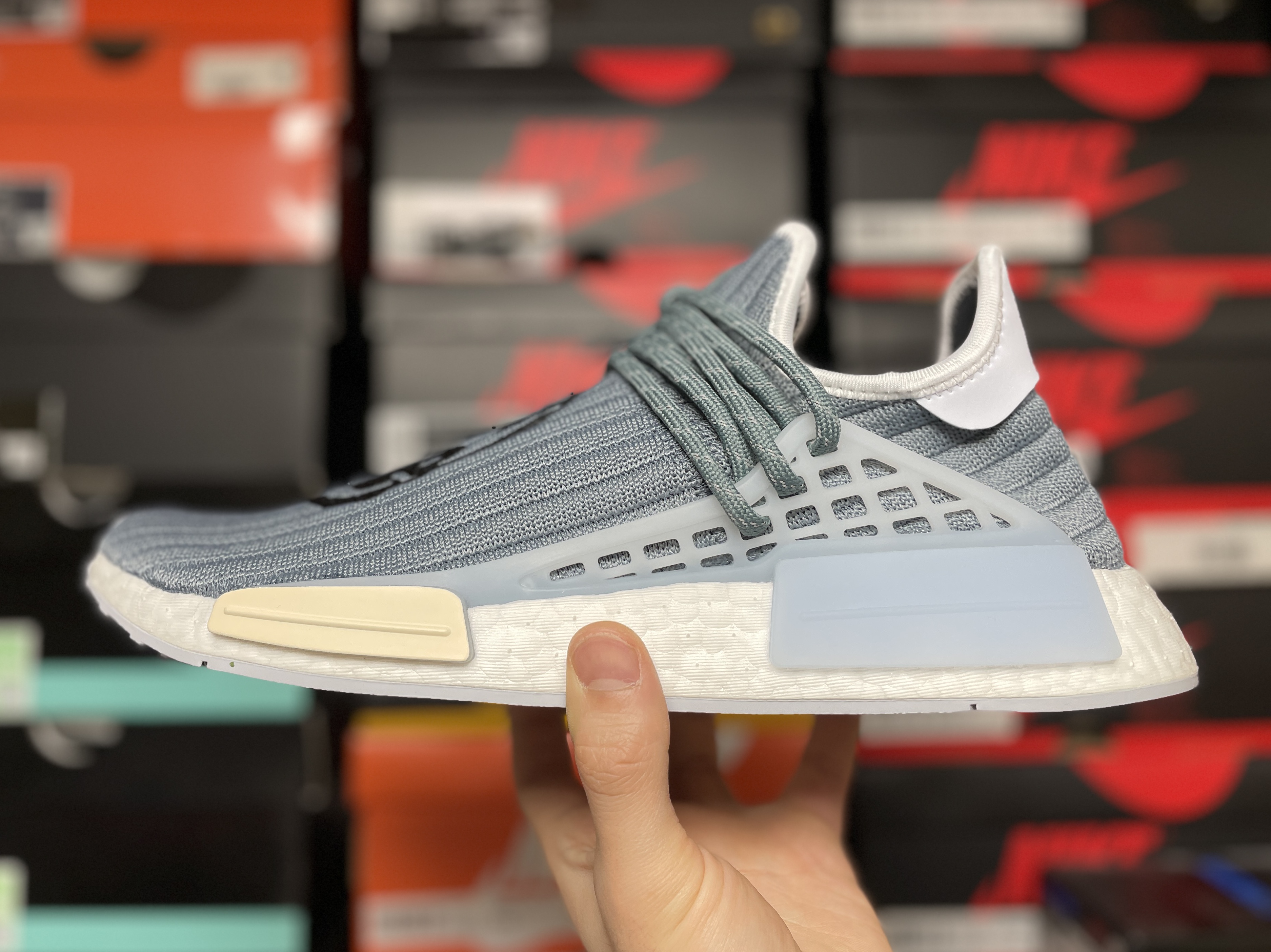 Adidas x Billionaire Boys Club x Pharrell Williams Hu NMD Astronaut 착용 스타일