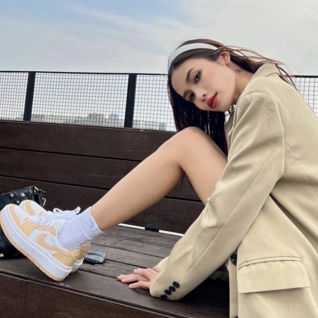 (W) Jordan 1 Elevate Low White Onyx 착용 스타일 - 3
