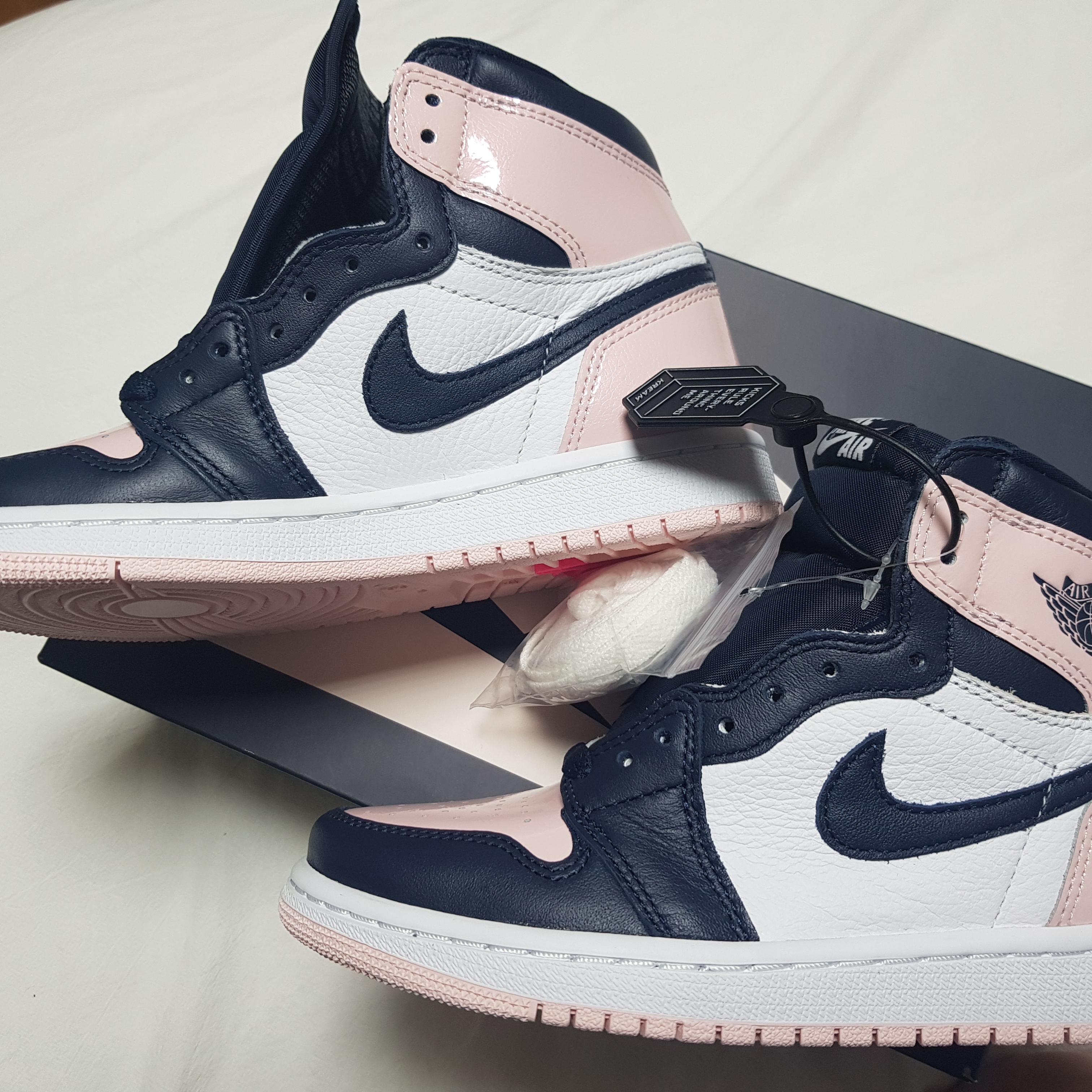 (W) Jordan 1 Retro High OG Atmosphere 착용 스타일