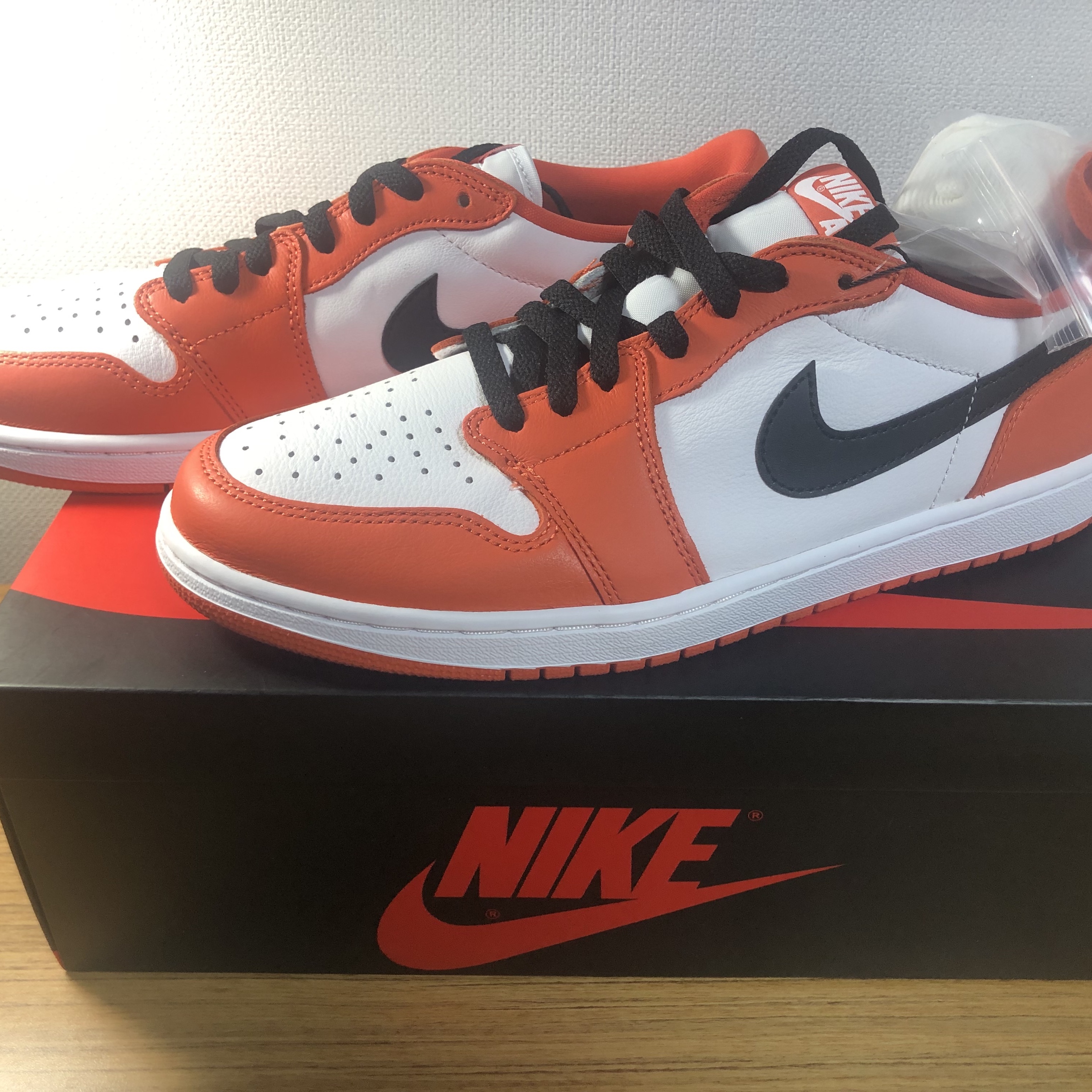 Jordan 1 Low OG Starfish 착용 스타일