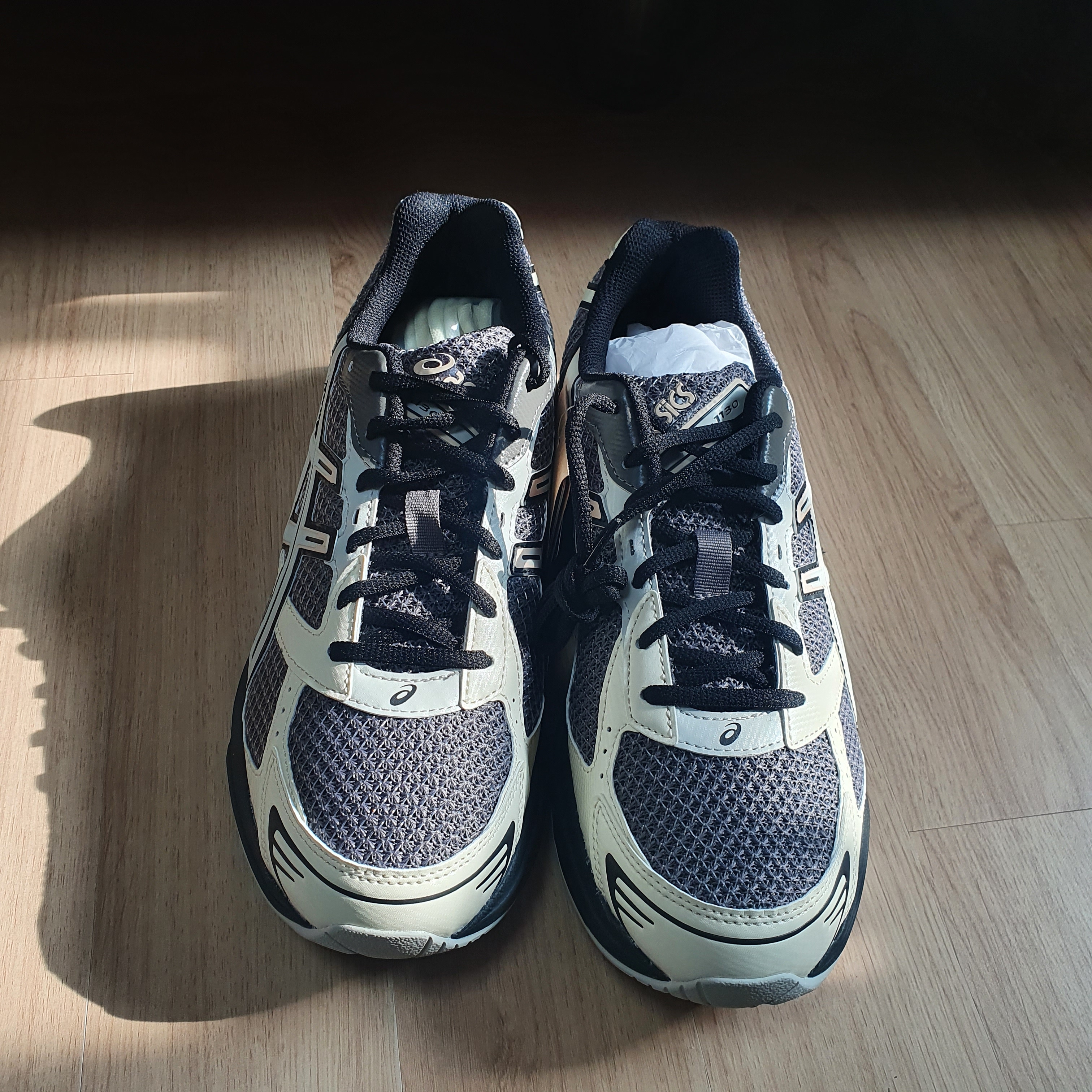 Asics x I4P Gel-1130 Mink Glacier Grey 착용 스타일 - 1