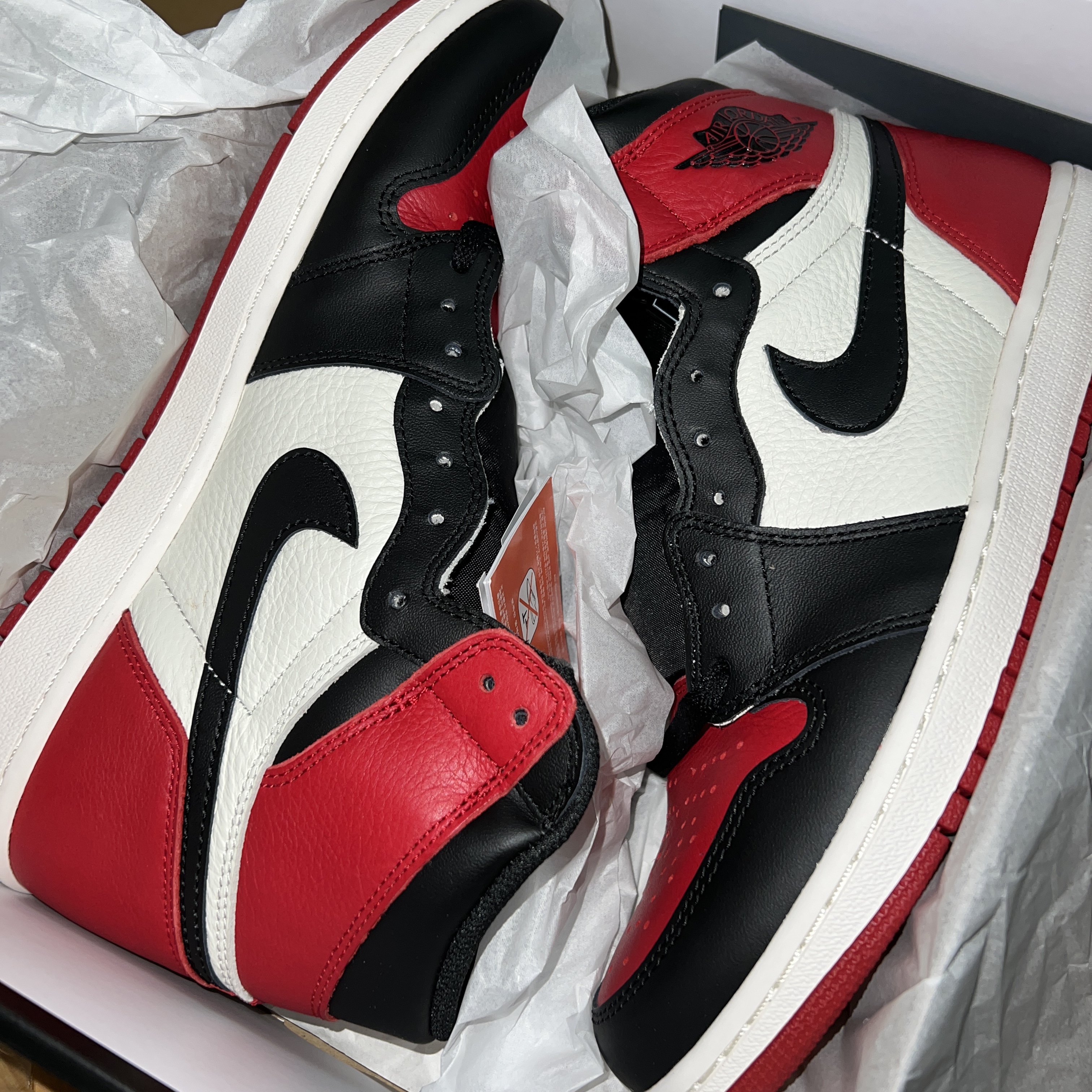Jordan 1 Retro High OG Bred Toe 착용 스타일