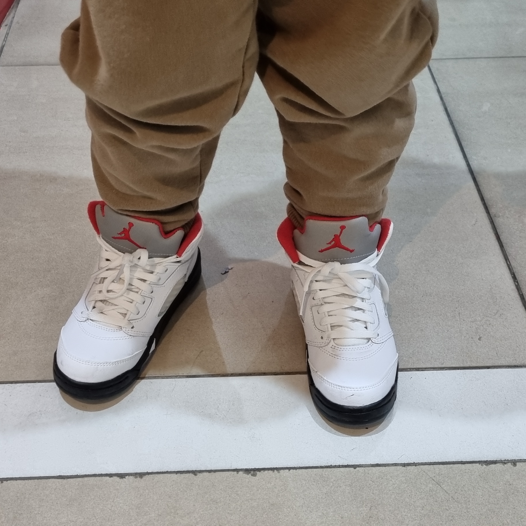 (PS) Jordan 5 Retro Fire Red Silver Tongue 2020 착용 스타일 - 3