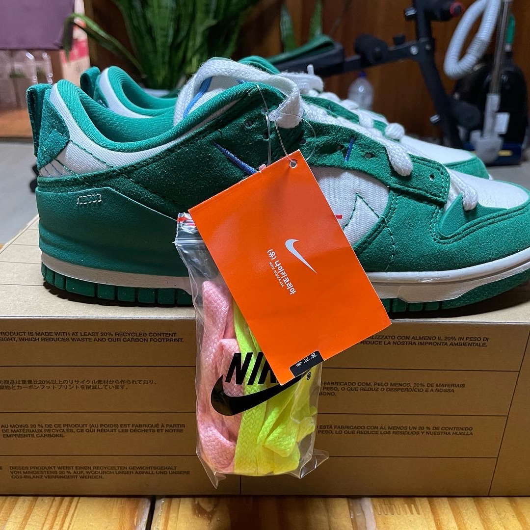 (W) Nike Dunk Low Disrupt 2 Phantom University Blue 착용 스타일 - 2