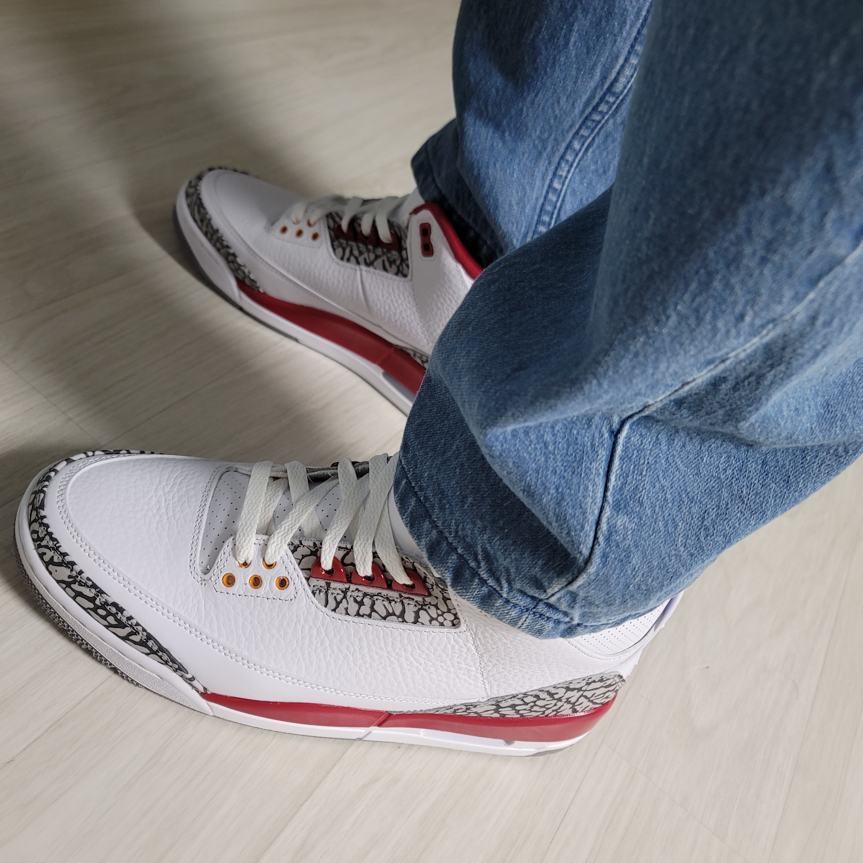 Jordan 3 Retro Cardinal Red 착용 스타일 - 4
