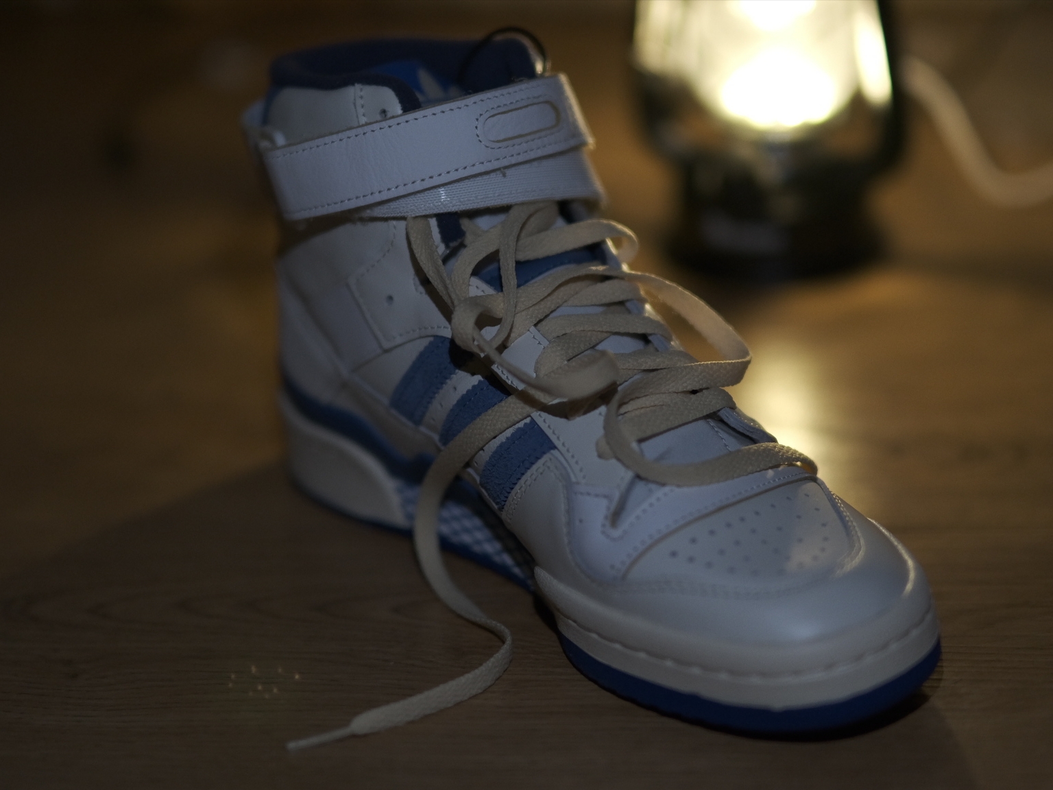 Adidas OG Forum 84 High Blue Thread 착용 스타일 - 2