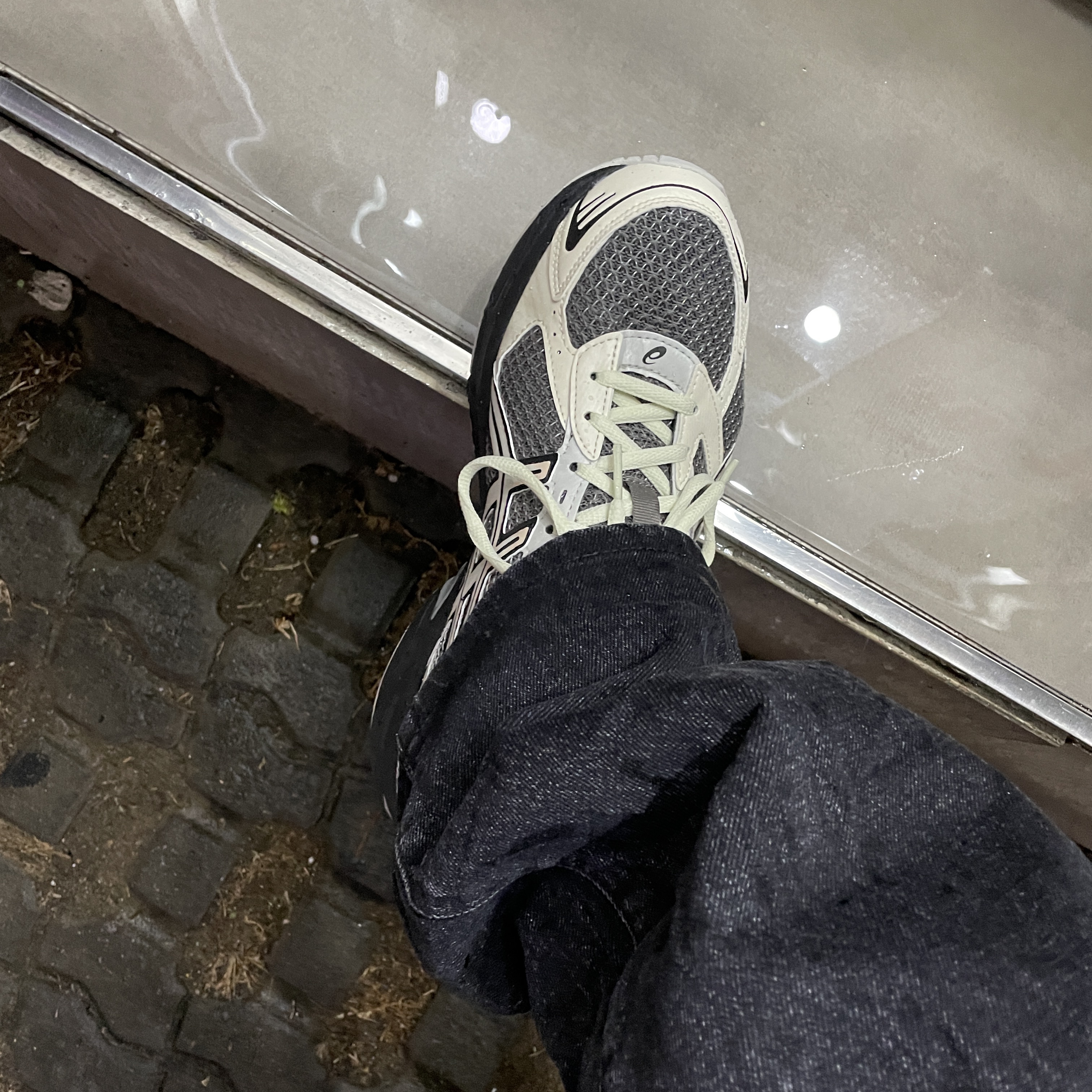Asics x I4P Gel-1130 Mink Glacier Grey 착용 스타일 - 1