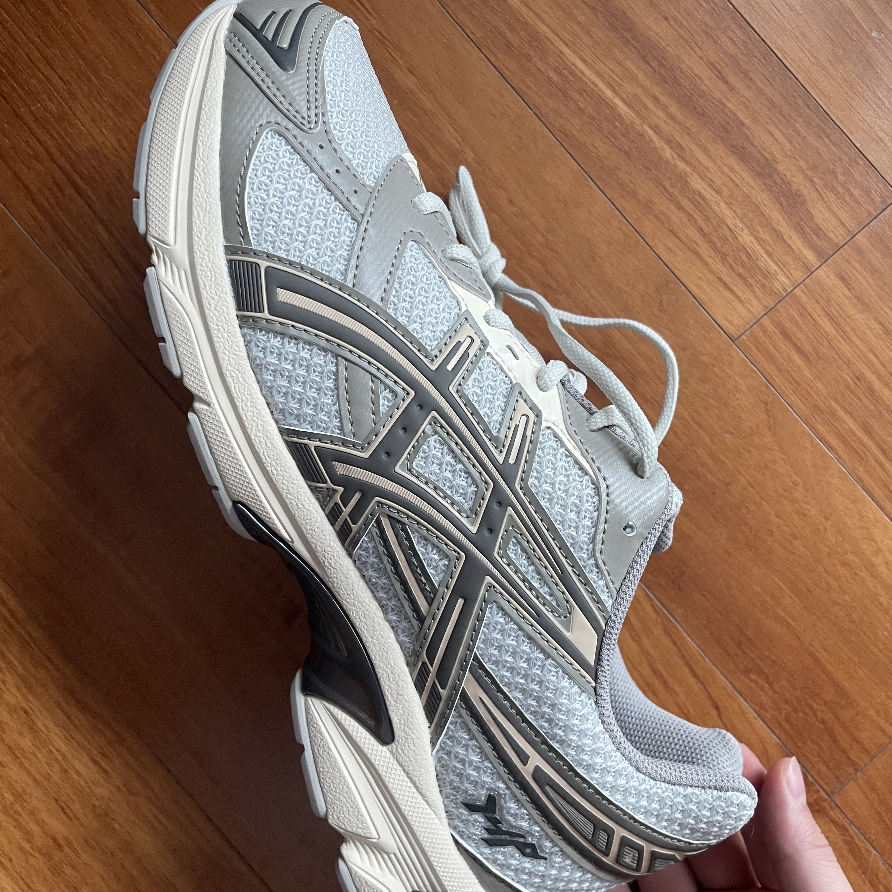 Asics x I4P Gel-1130 Glacier Grey Mink 착용 스타일