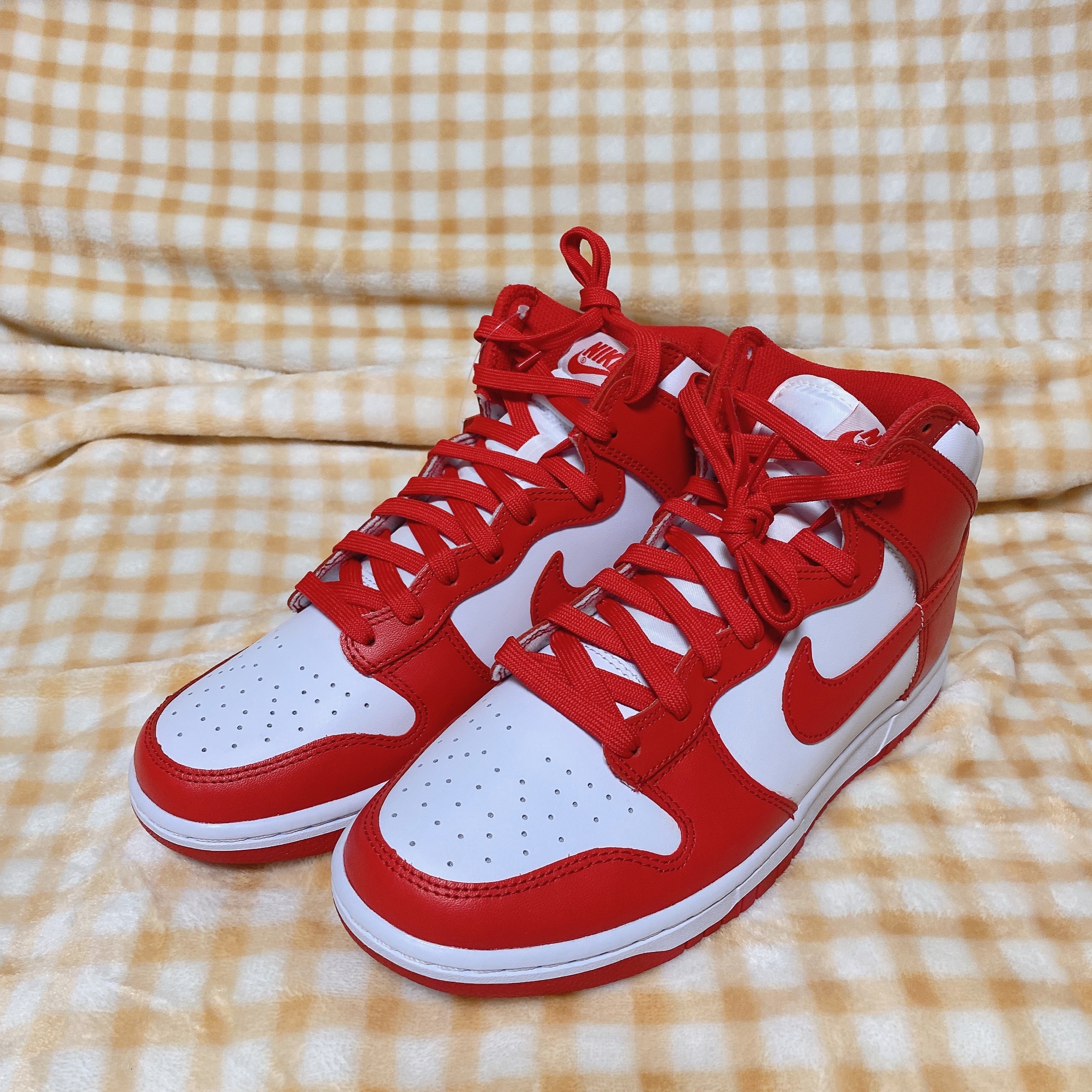 Nike Dunk High Retro Championship White and Red 착용 스타일 - 1