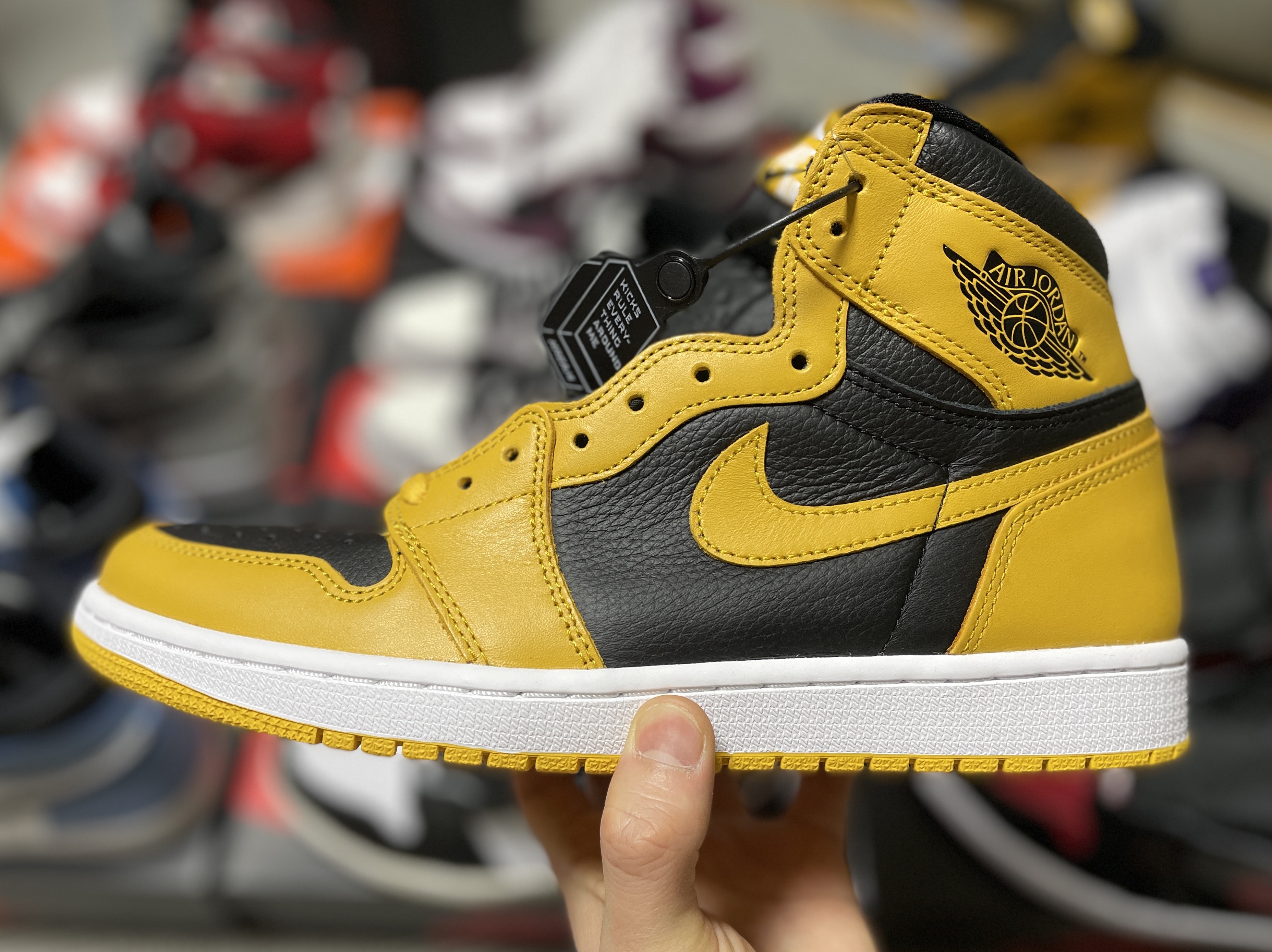 Jordan 1 Retro High OG Pollen 착용 스타일