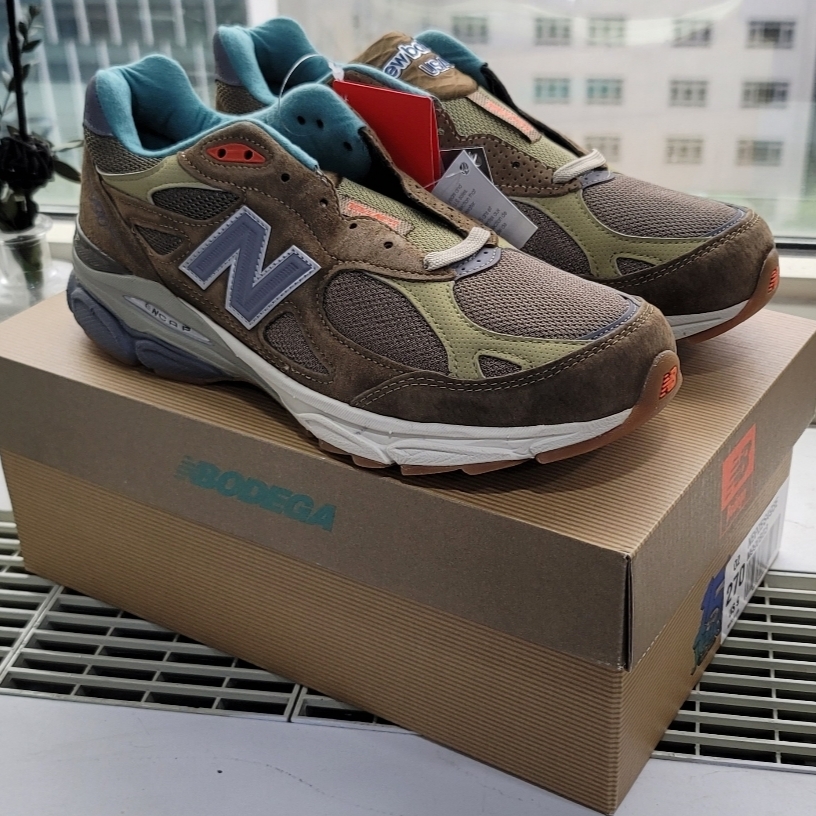 New Balance x Bodega 990v3 Anniversary 착용 스타일