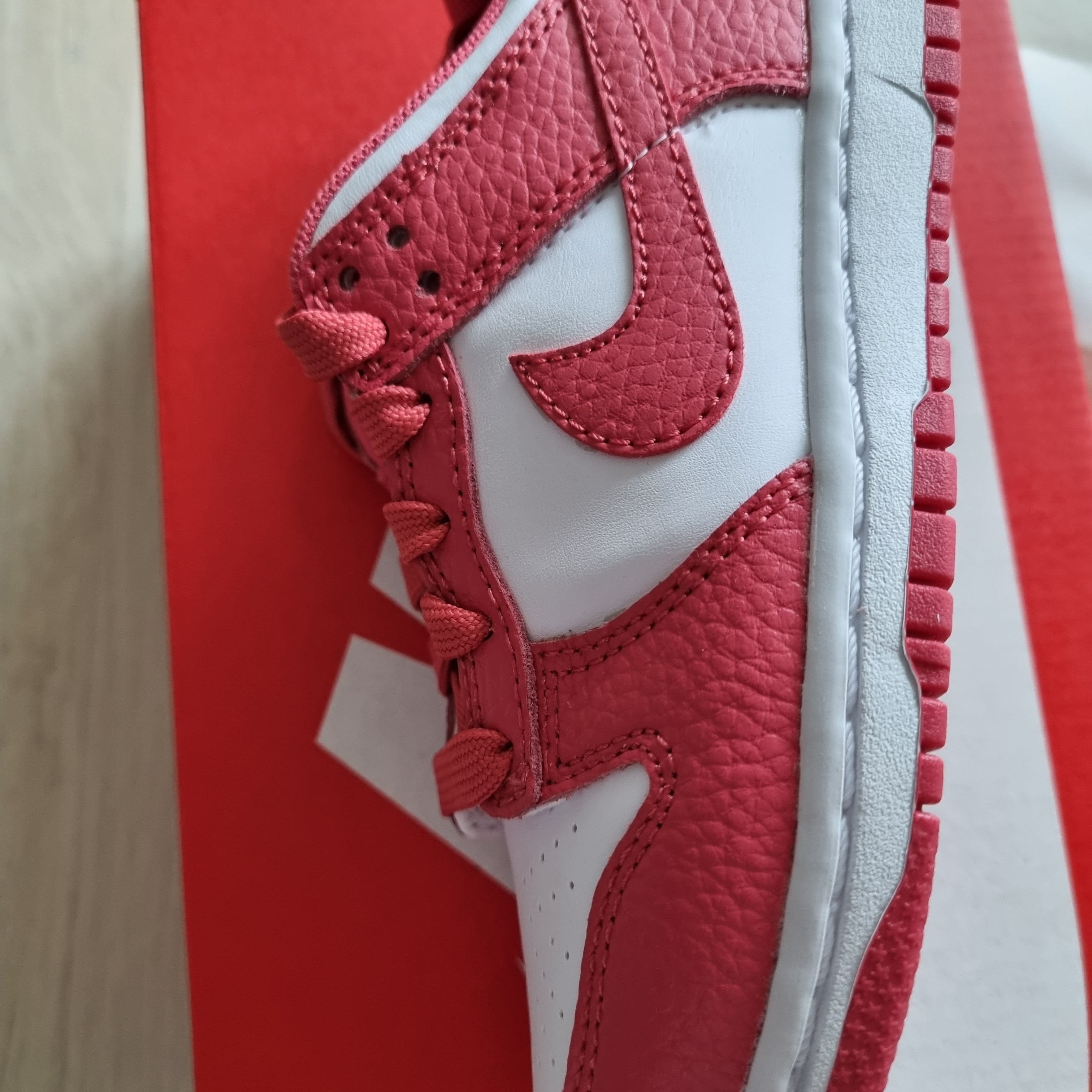 (PS) Nike Dunk Low Archeo Pink 착용 스타일 - 1