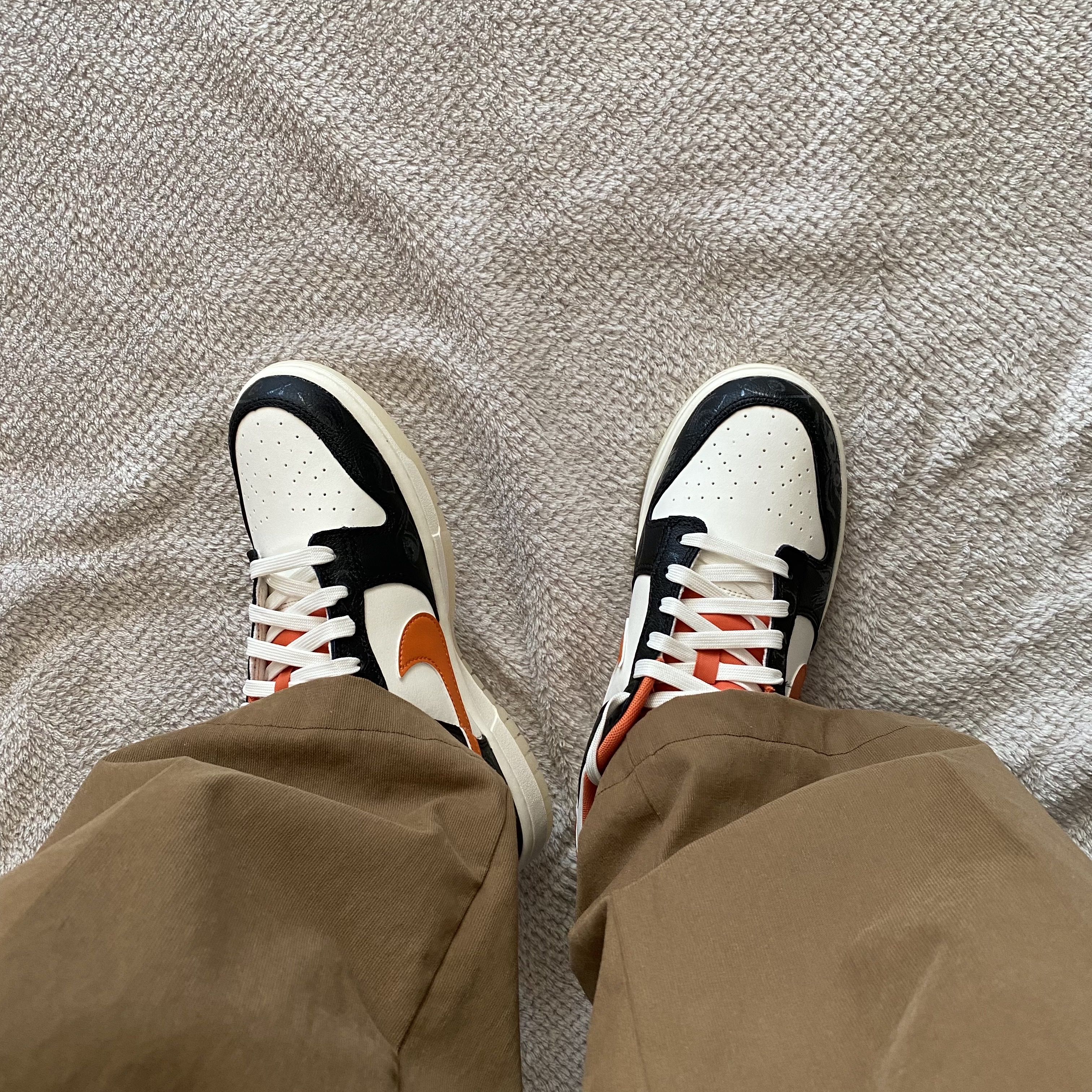 Nike Dunk Low Retro PRM Halloween 착용 스타일 - 2