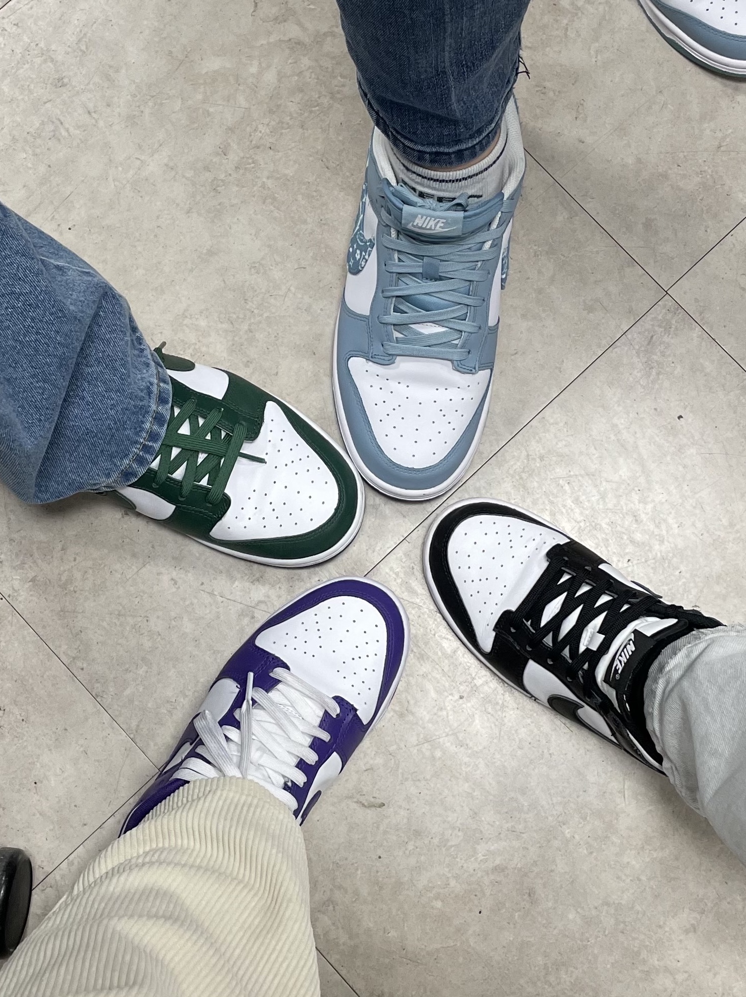 Nike Dunk Low Retro Championship Court Purple, Nike Dunk Low Retro Black 착용 스타일 - 1