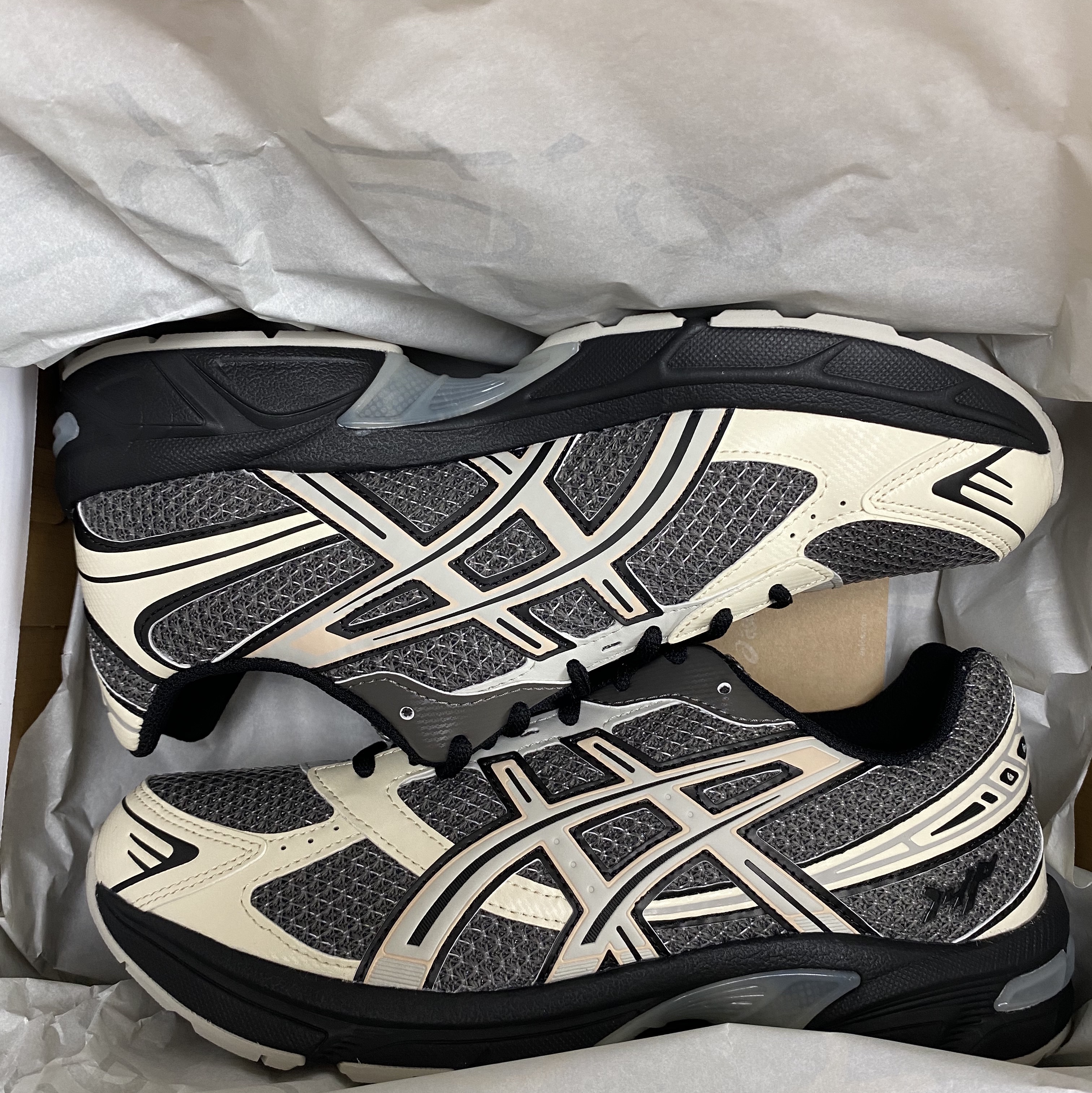 Asics x I4P Gel-1130 Mink Glacier Grey 착용 스타일