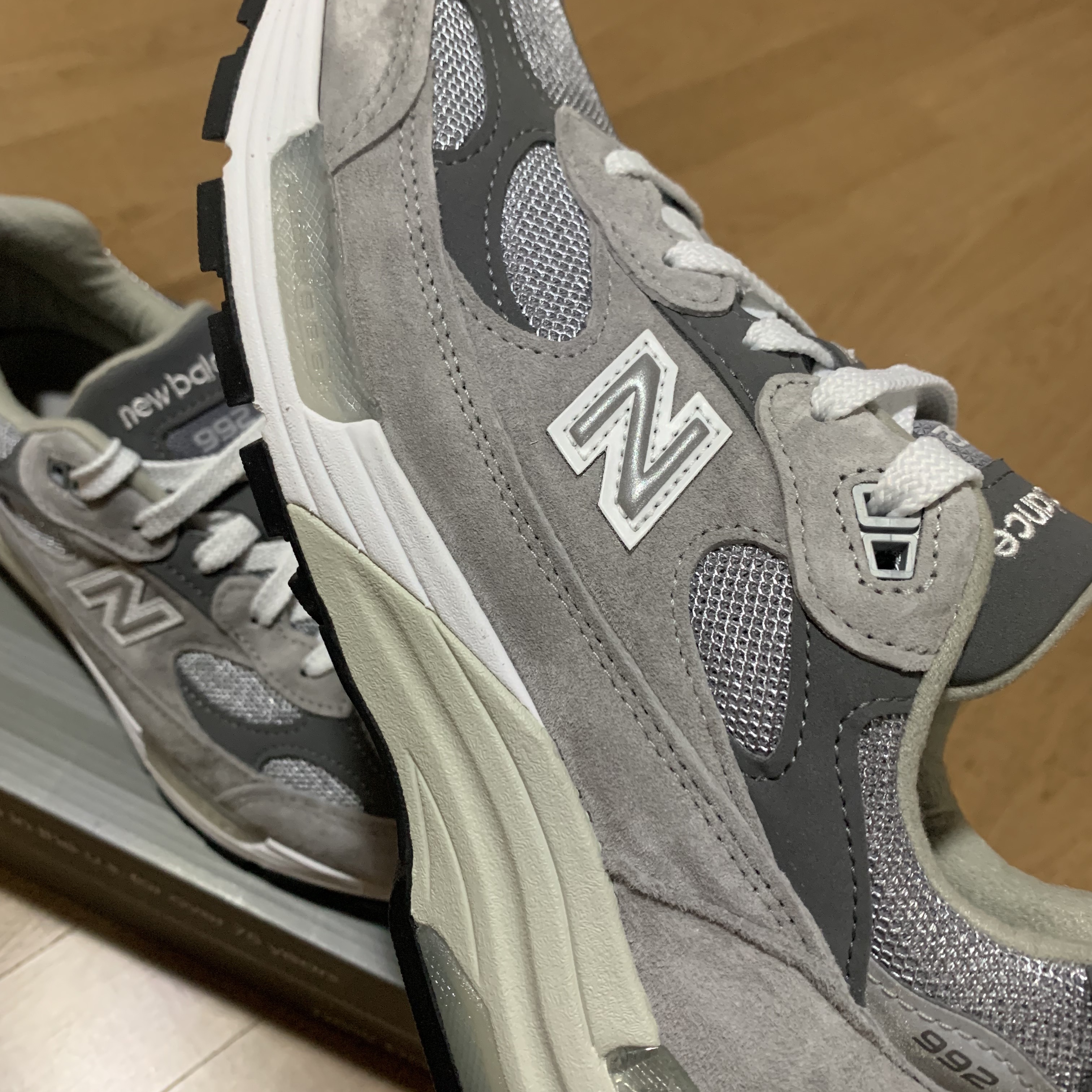New Balance 992 Made in USA Grey - D Standard 착용 스타일 - 3