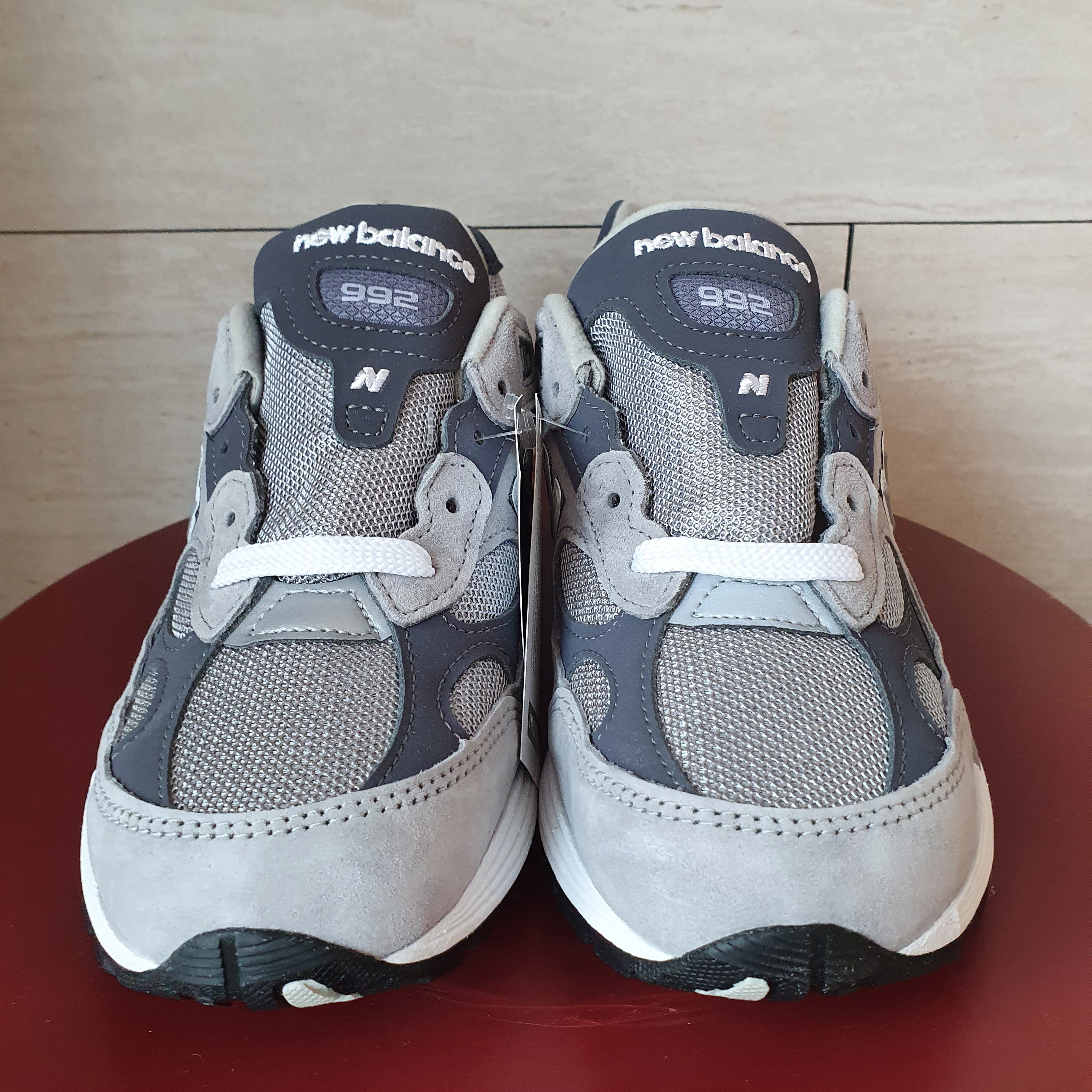 New Balance 992 Made in USA Grey - D Standard 착용 스타일 - 3