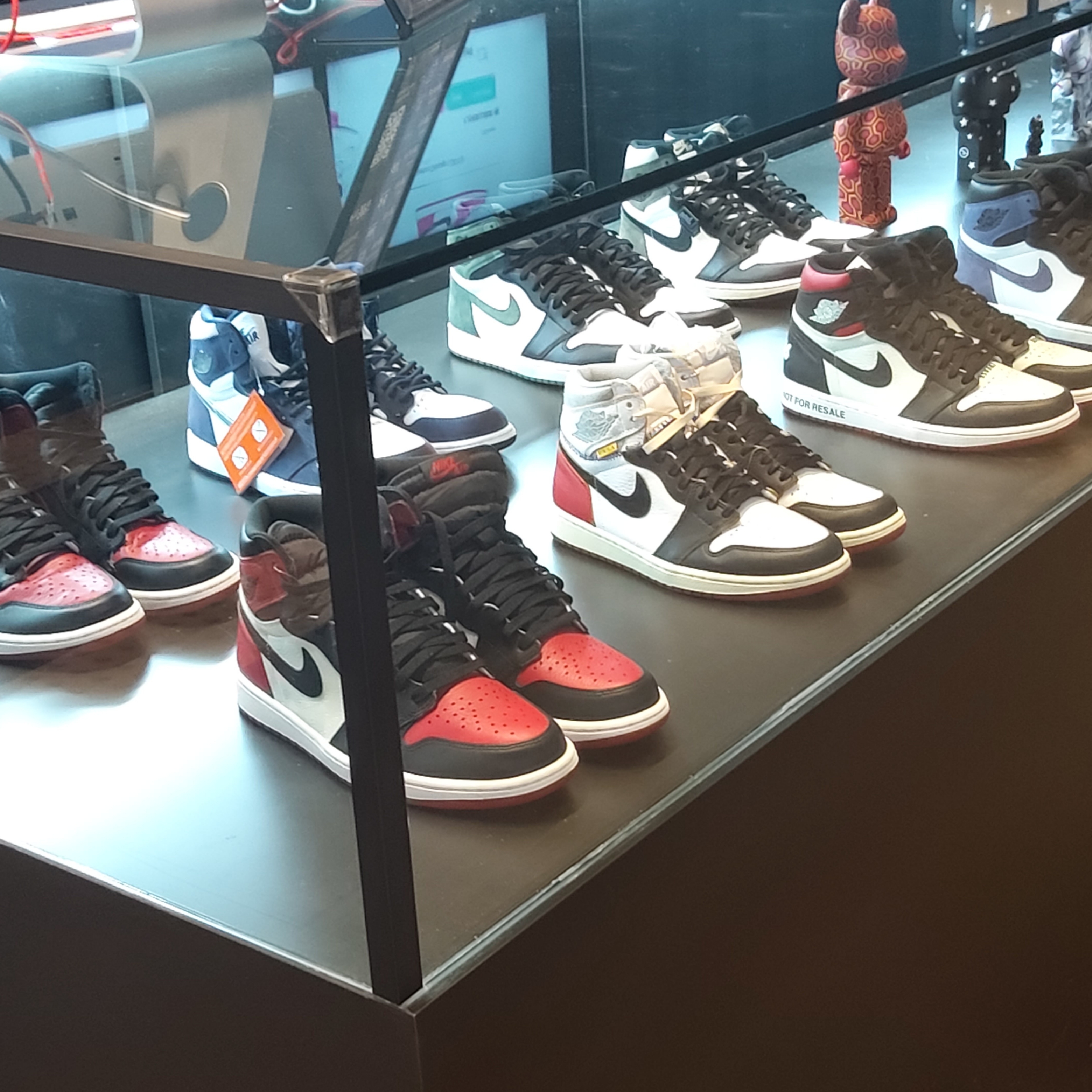 Jordan 1 Retro High Not for Resale Varsity Red, Jordan 1 x Union Retro High Black Toe 착용 스타일