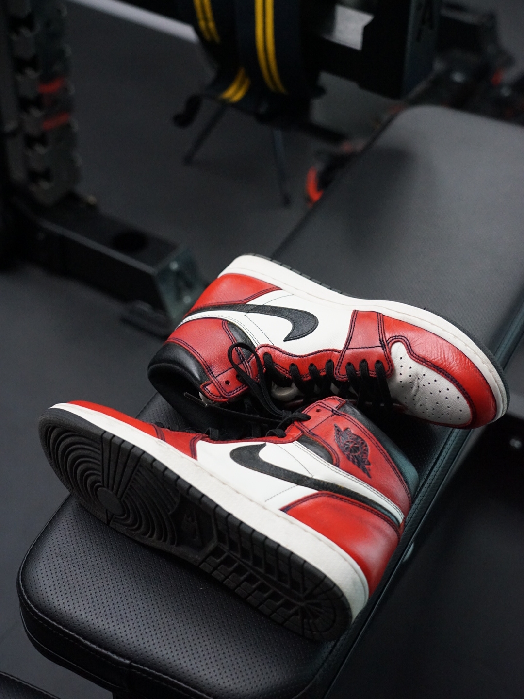 Jordan 1 Retro High OG Defiant SB LA to Chicago 착용 스타일