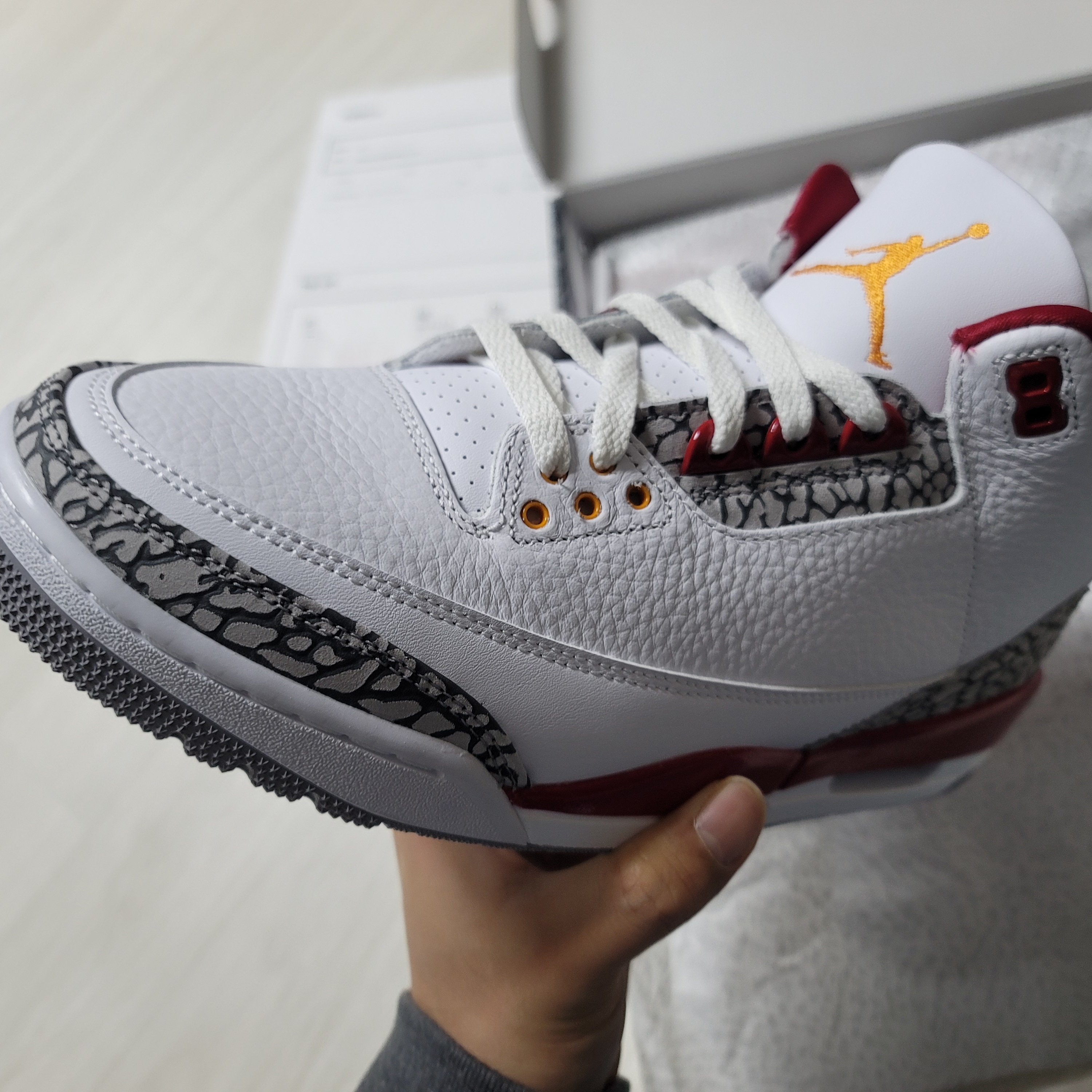 Jordan 3 Retro Cardinal Red 착용 스타일 - 1