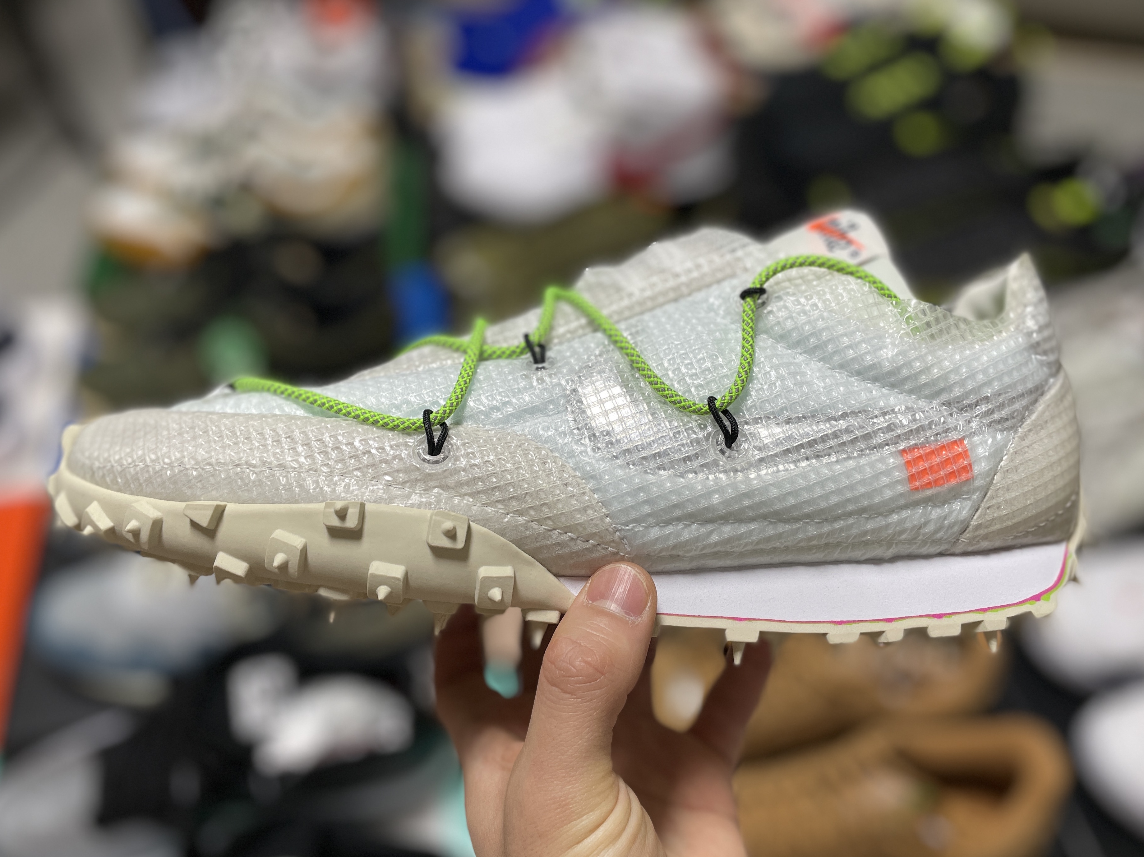 (W) Nike x Off-White Waffle Racer White 착용 스타일 - 1