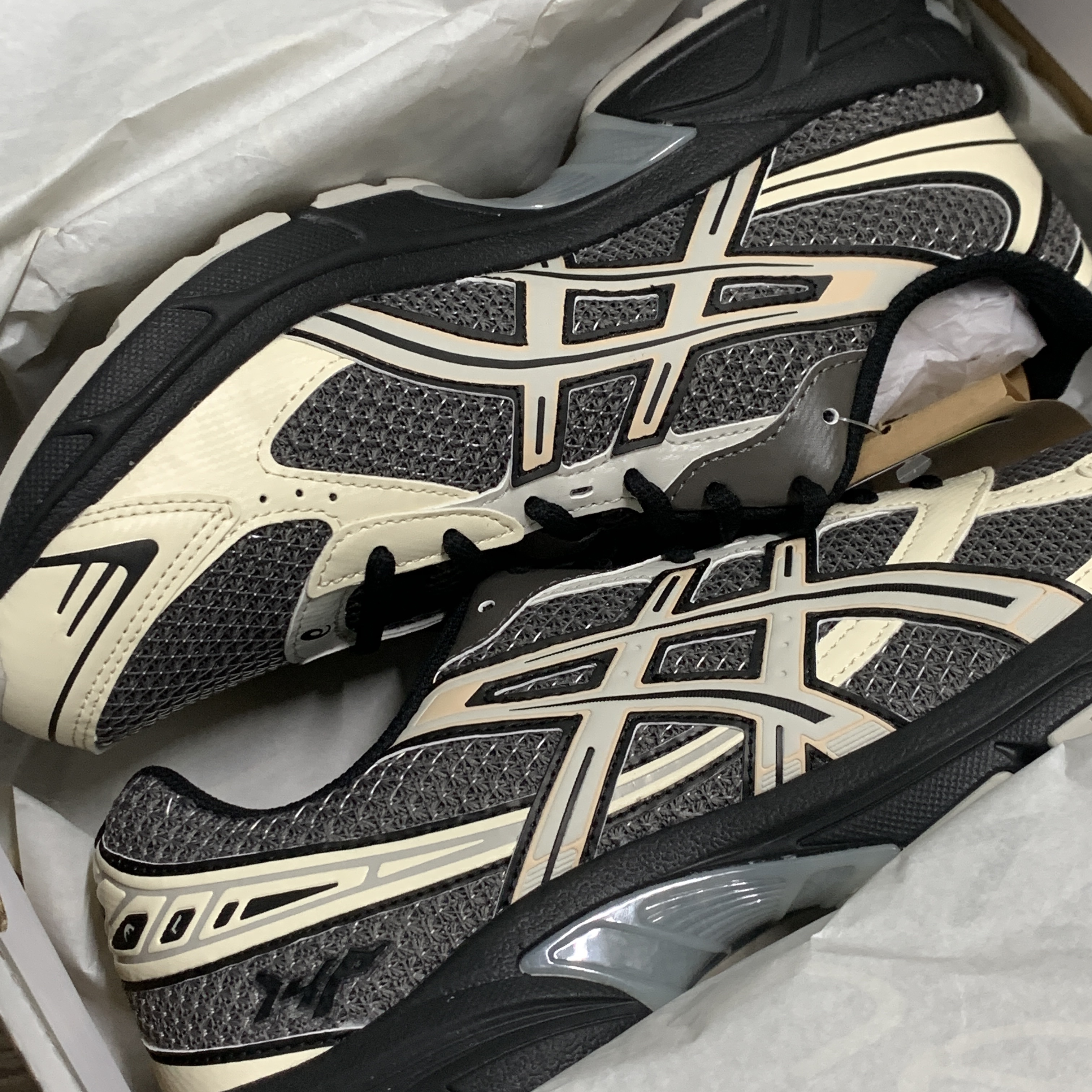 Asics x I4P Gel-1130 Mink Glacier Grey 착용 스타일