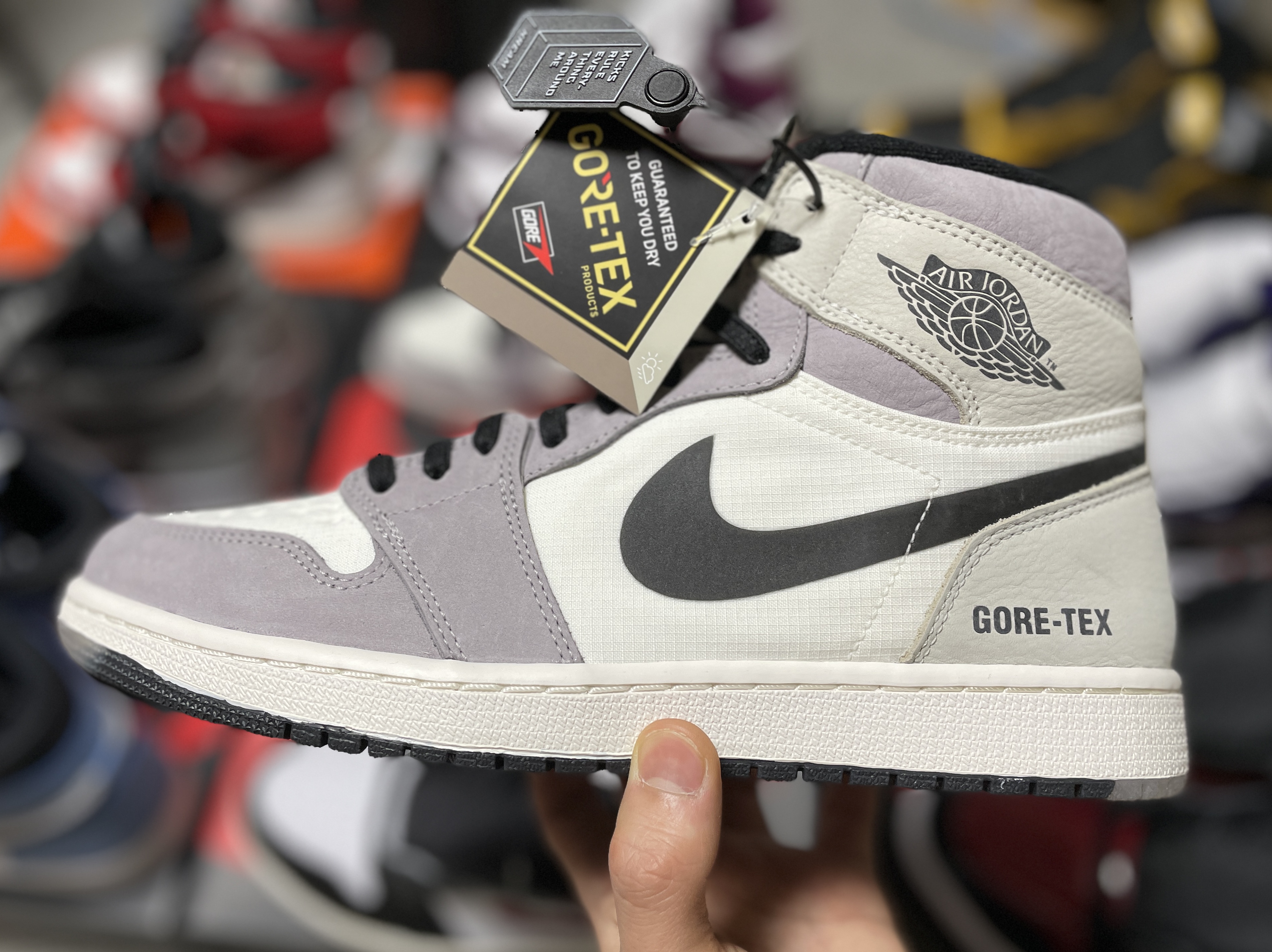 Jordan 1 Element Gore-Tex Sail 착용 스타일