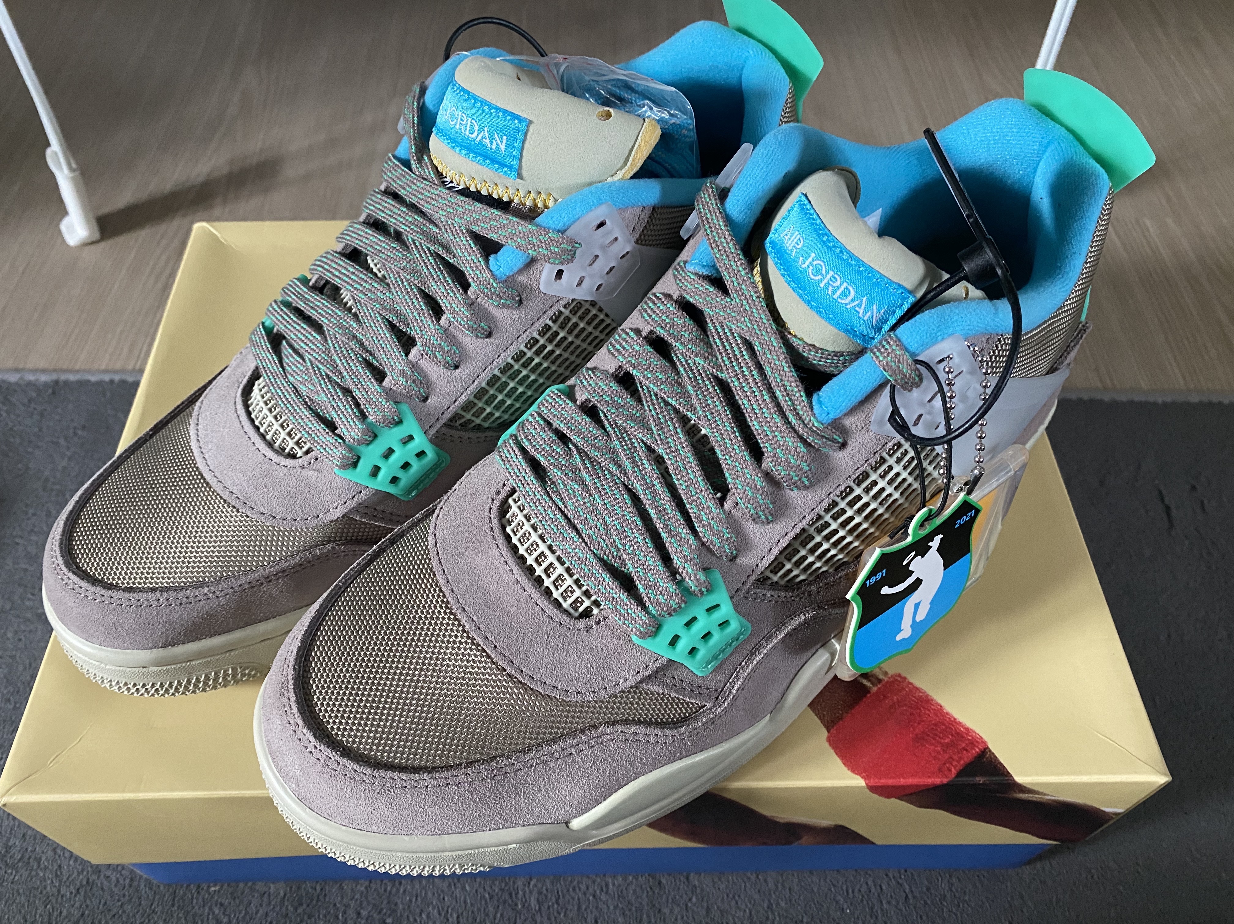 Jordan 4 x Union Retro SP Taupe Haze 착용 스타일 - 5