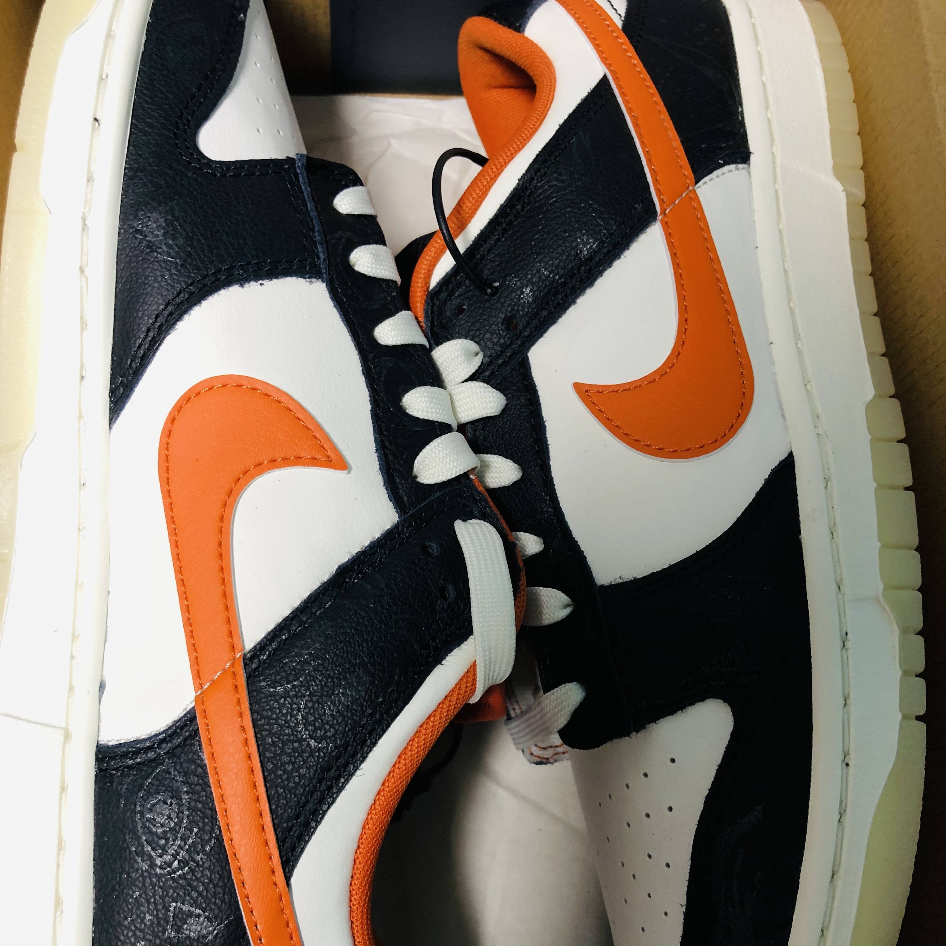 Nike Dunk Low Retro PRM Halloween 착용 스타일