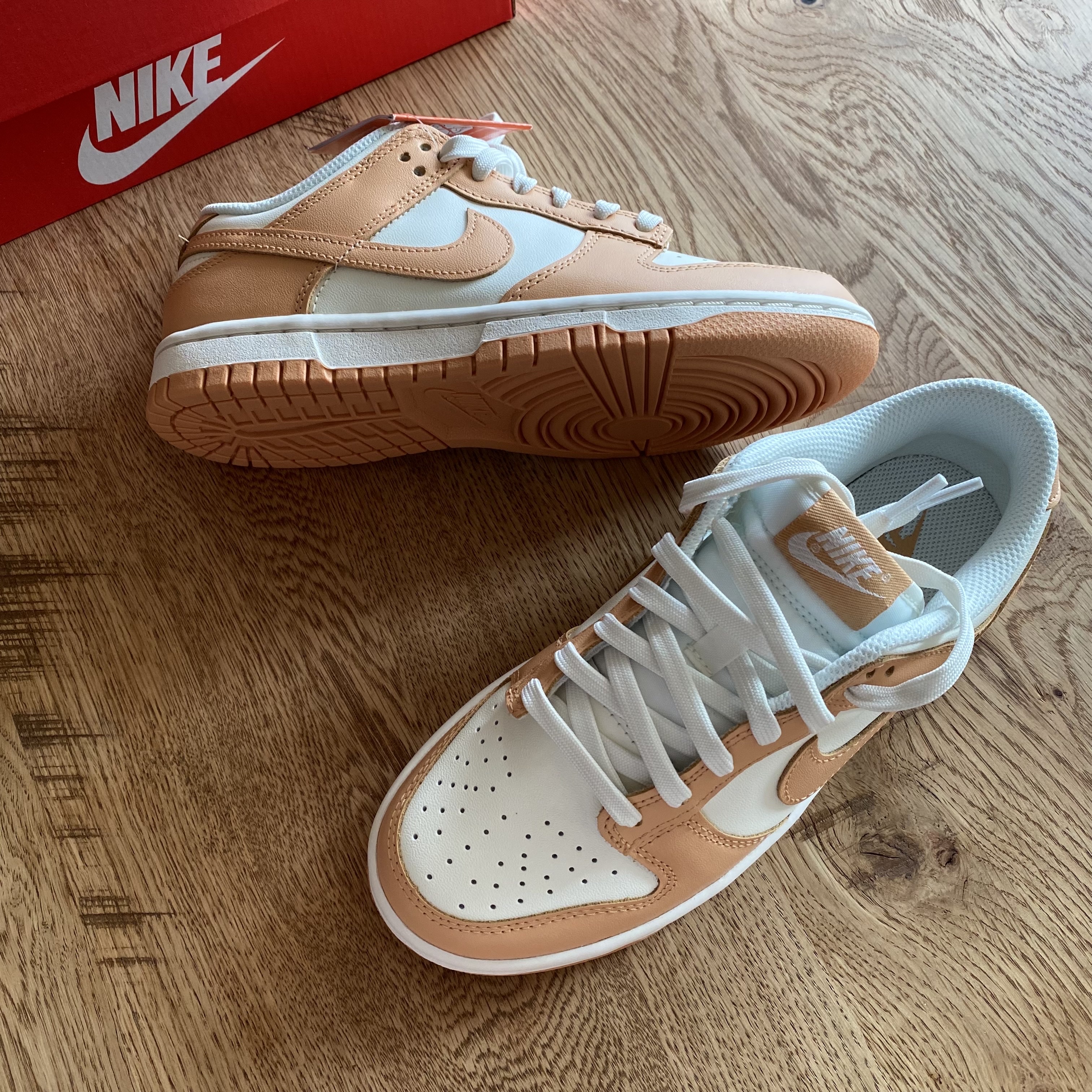 (W) Nike Dunk Low Harvest Moon 착용 스타일 - 3