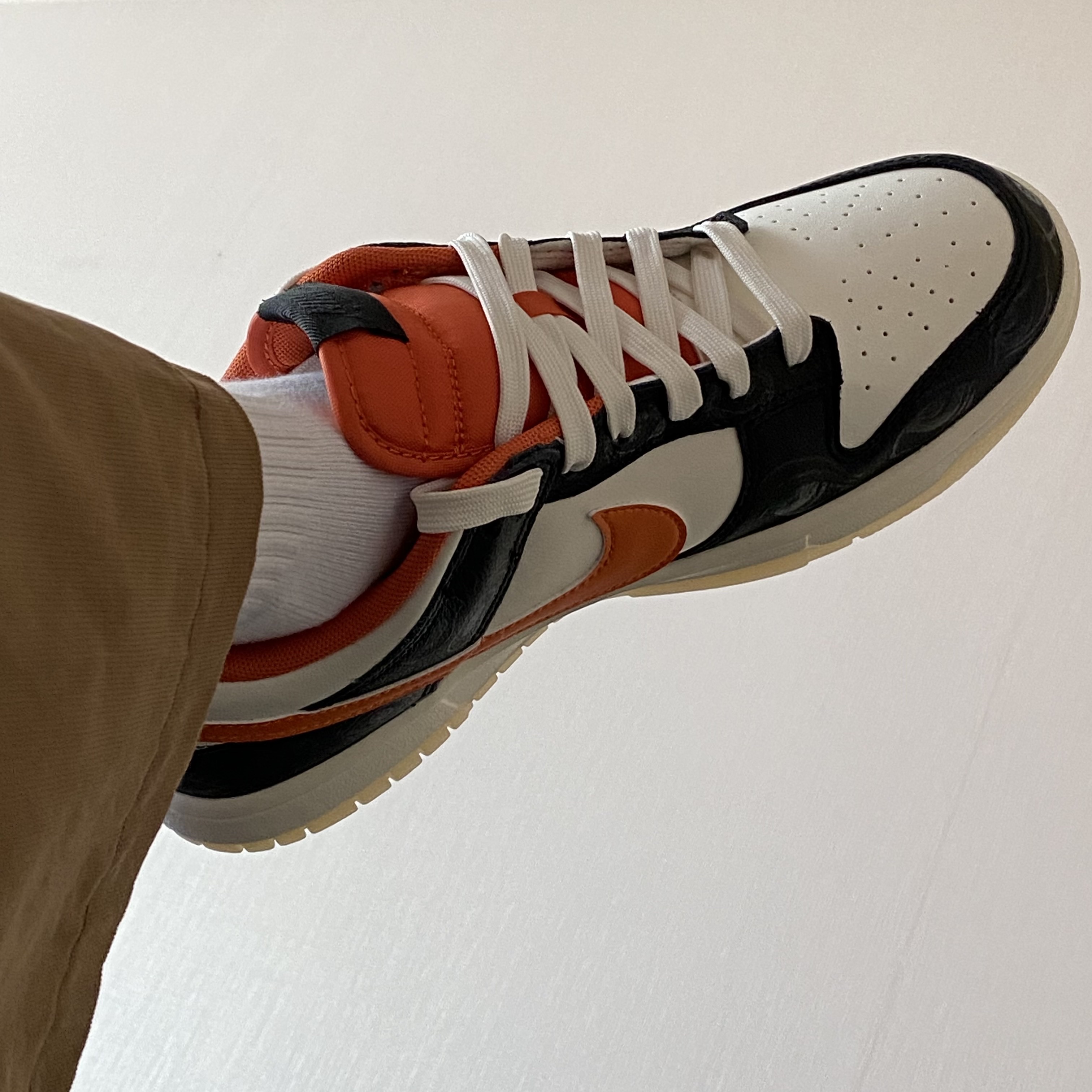 Nike Dunk Low Retro PRM Halloween 착용 스타일 - 3