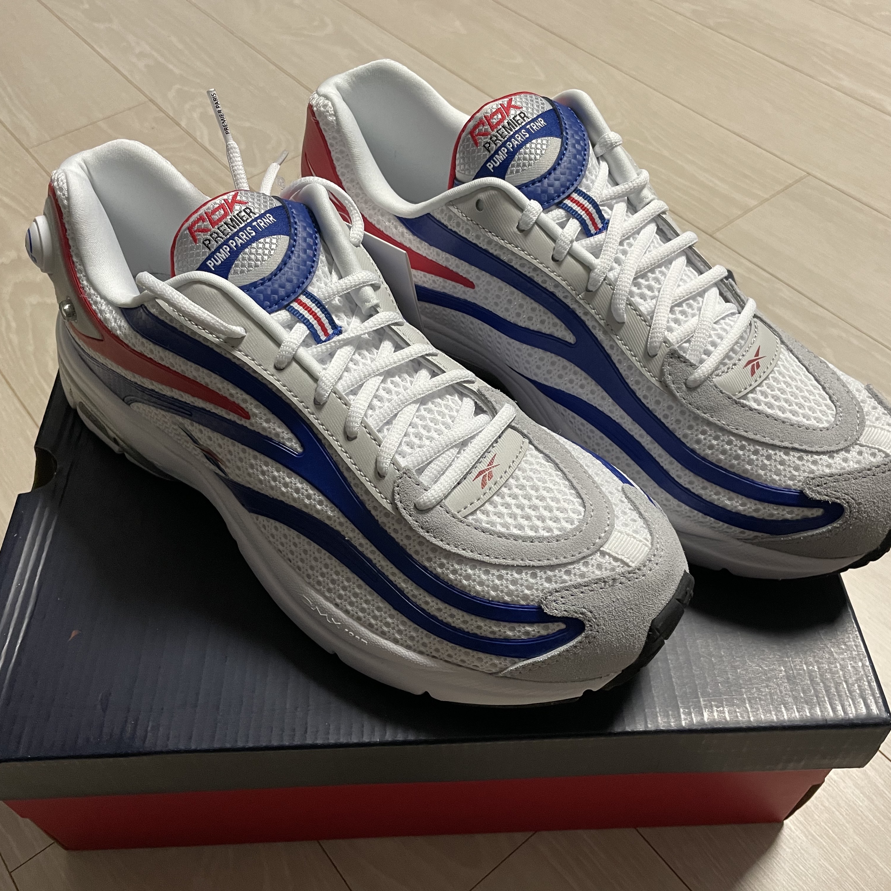 Reebok Premier Pump Paris Royal Red 착용 스타일 - 2