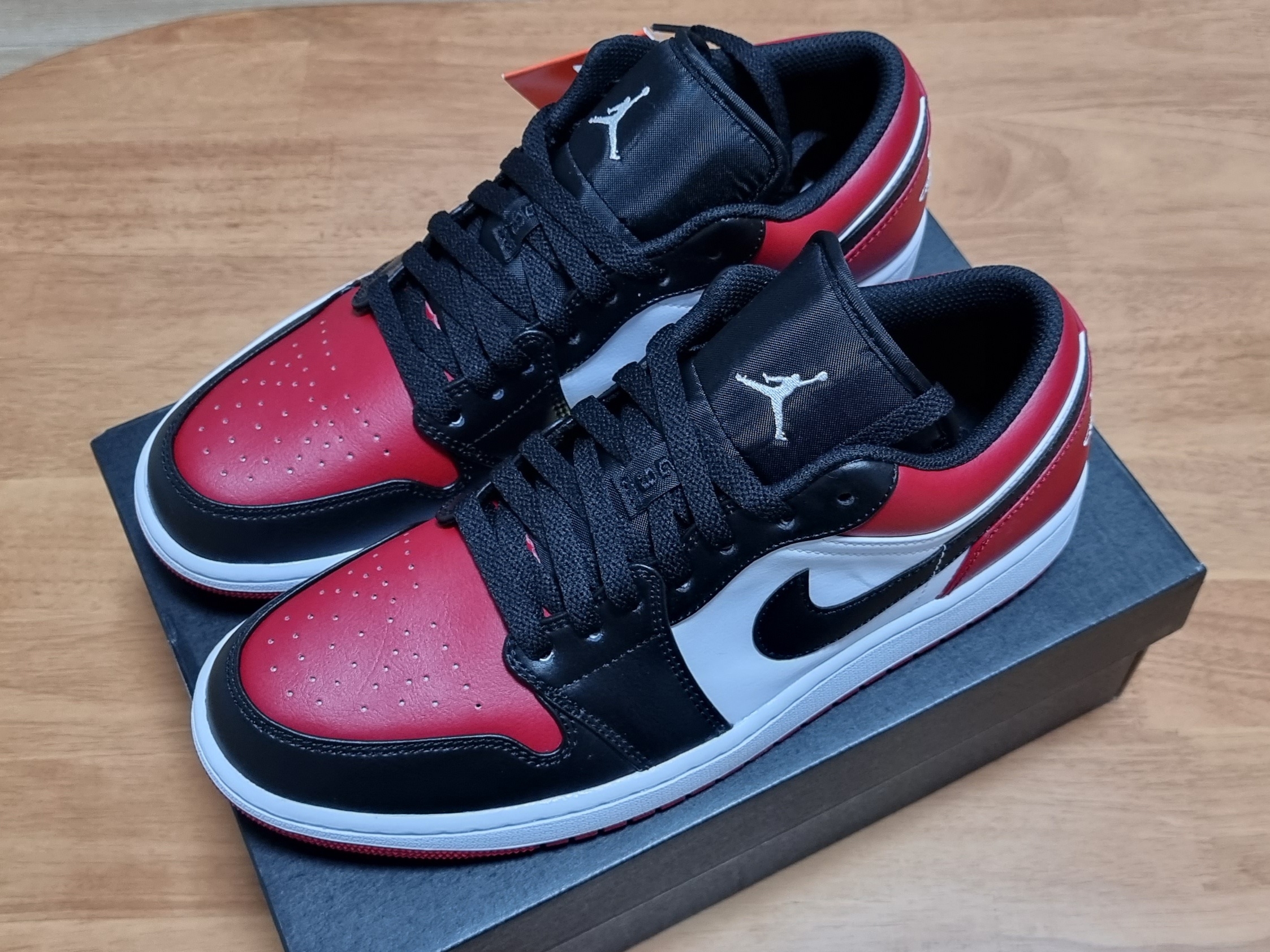 Jordan 1 Low Bred Toe 착용 스타일