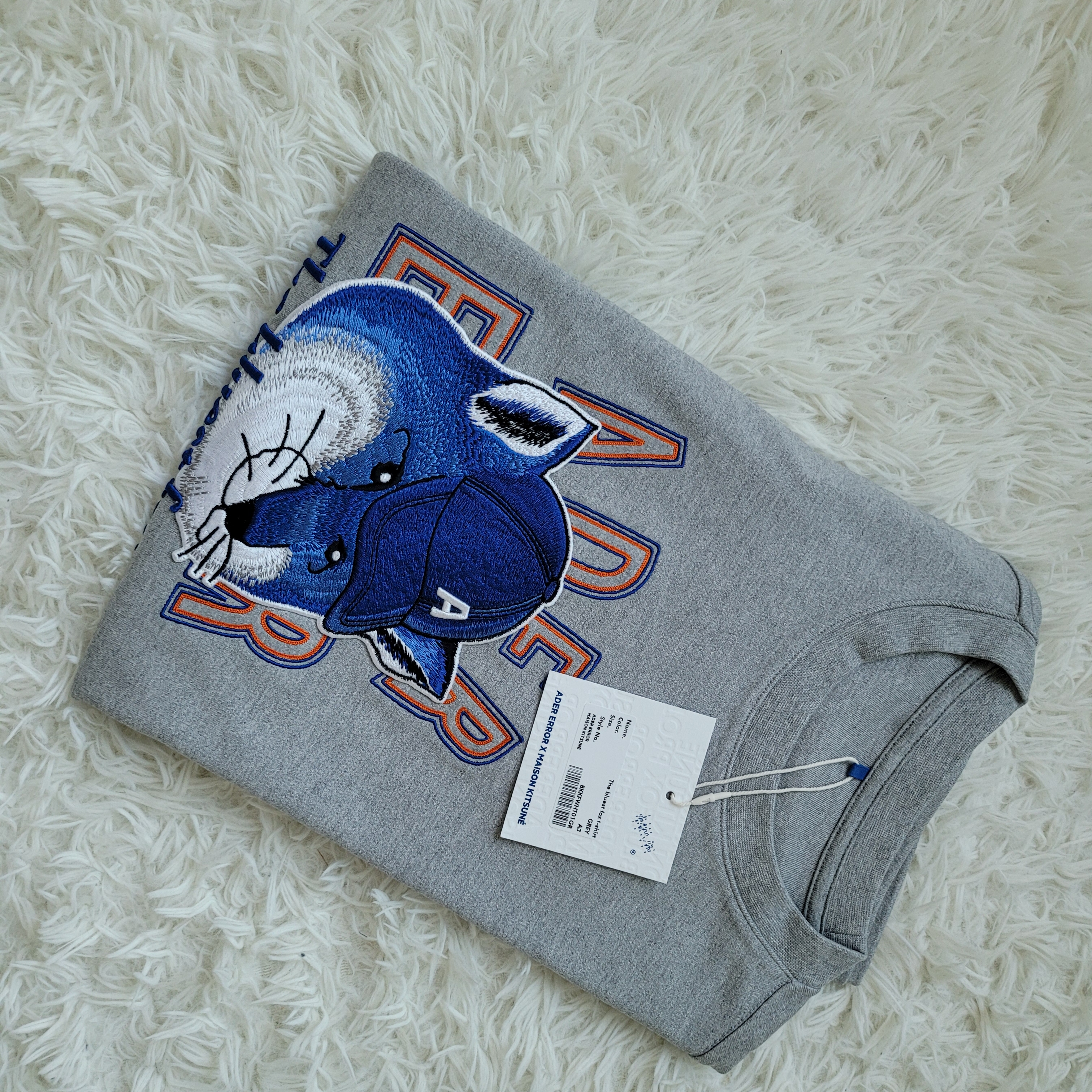 Maison Kitsune x Ader Error The Bluest Fox T-Shirt Grey 착용 스타일