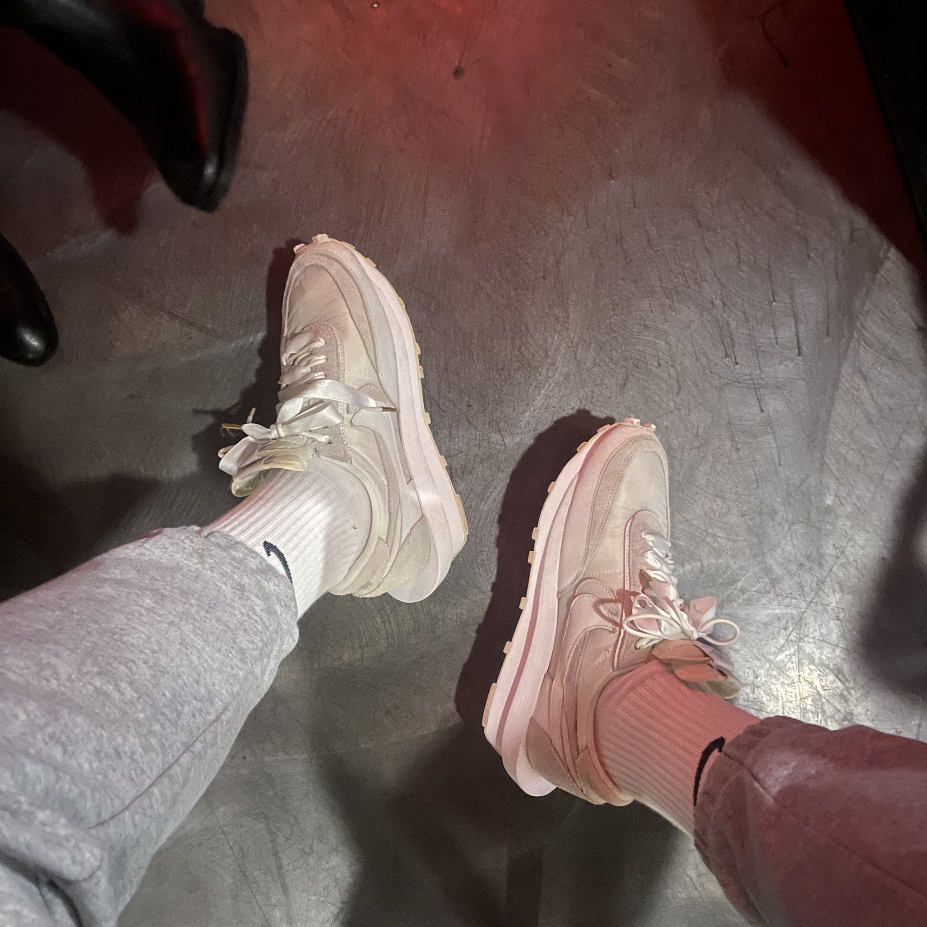 Nike x Sacai LDWaffle White Nylon 착용 스타일