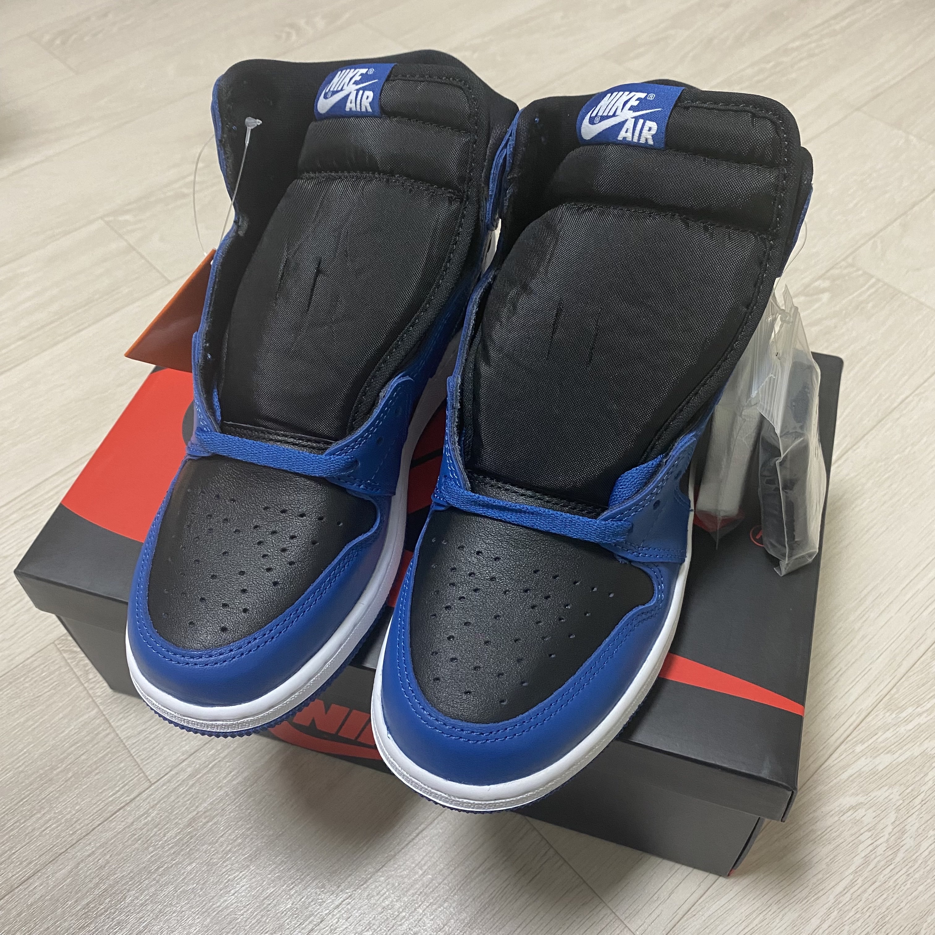 (GS) Jordan 1 Retro High OG Dark Marina Blue 착용 스타일 - 2