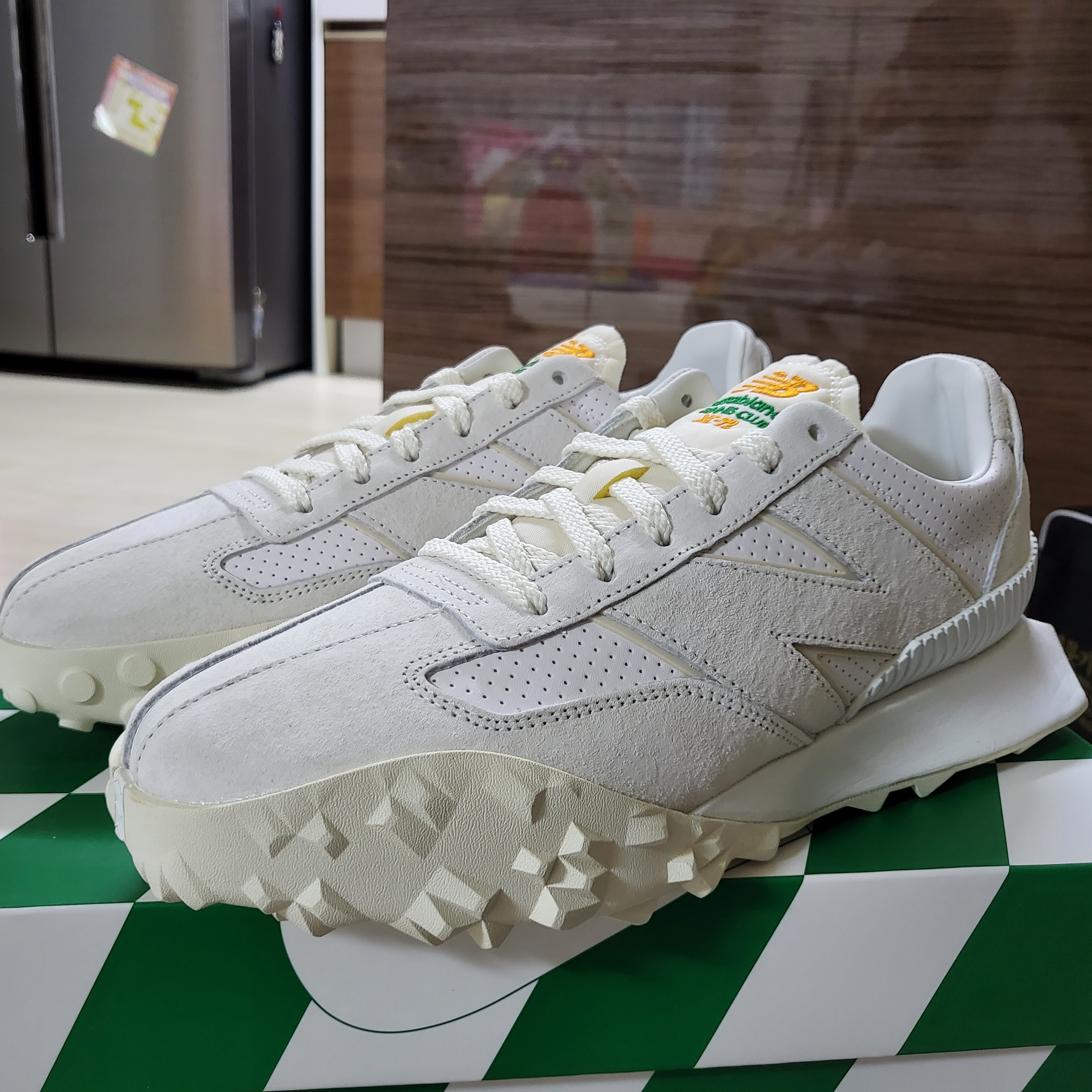 New Balance x Casablanca XC-72 Marshmallow Brilliant White 착용 스타일