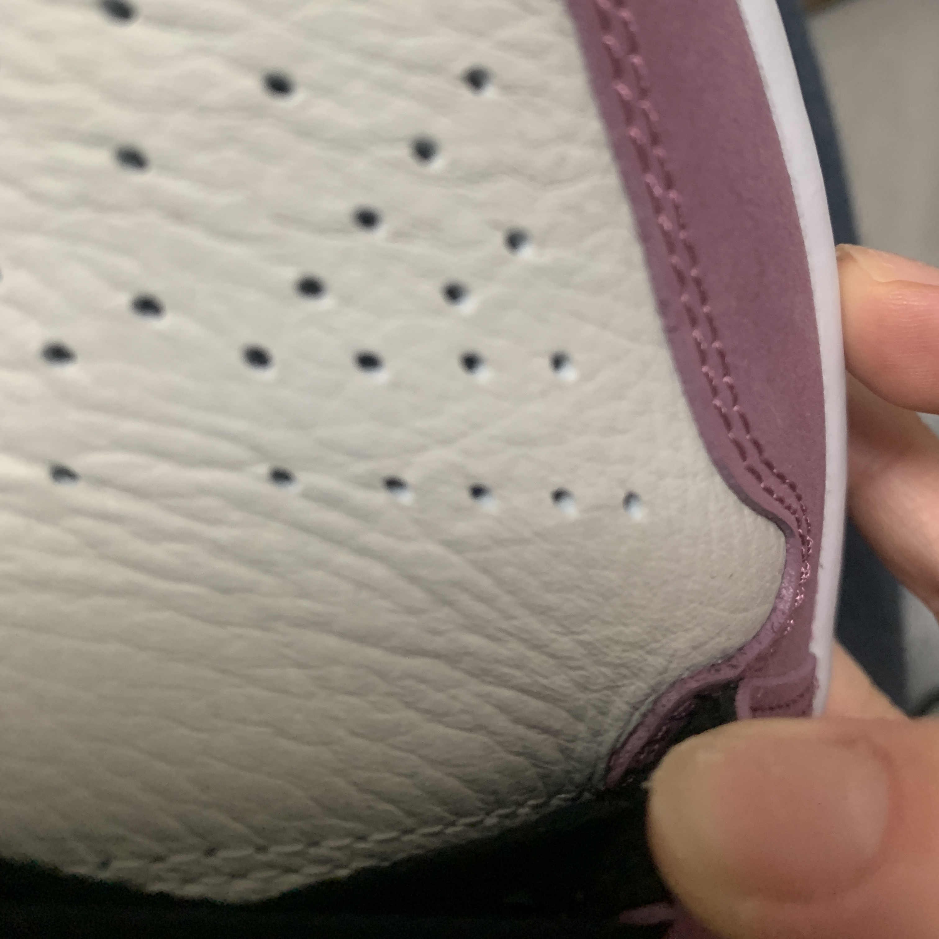 (W) Jordan 1 Mid SE Light Mulberry 착용 스타일 - 3