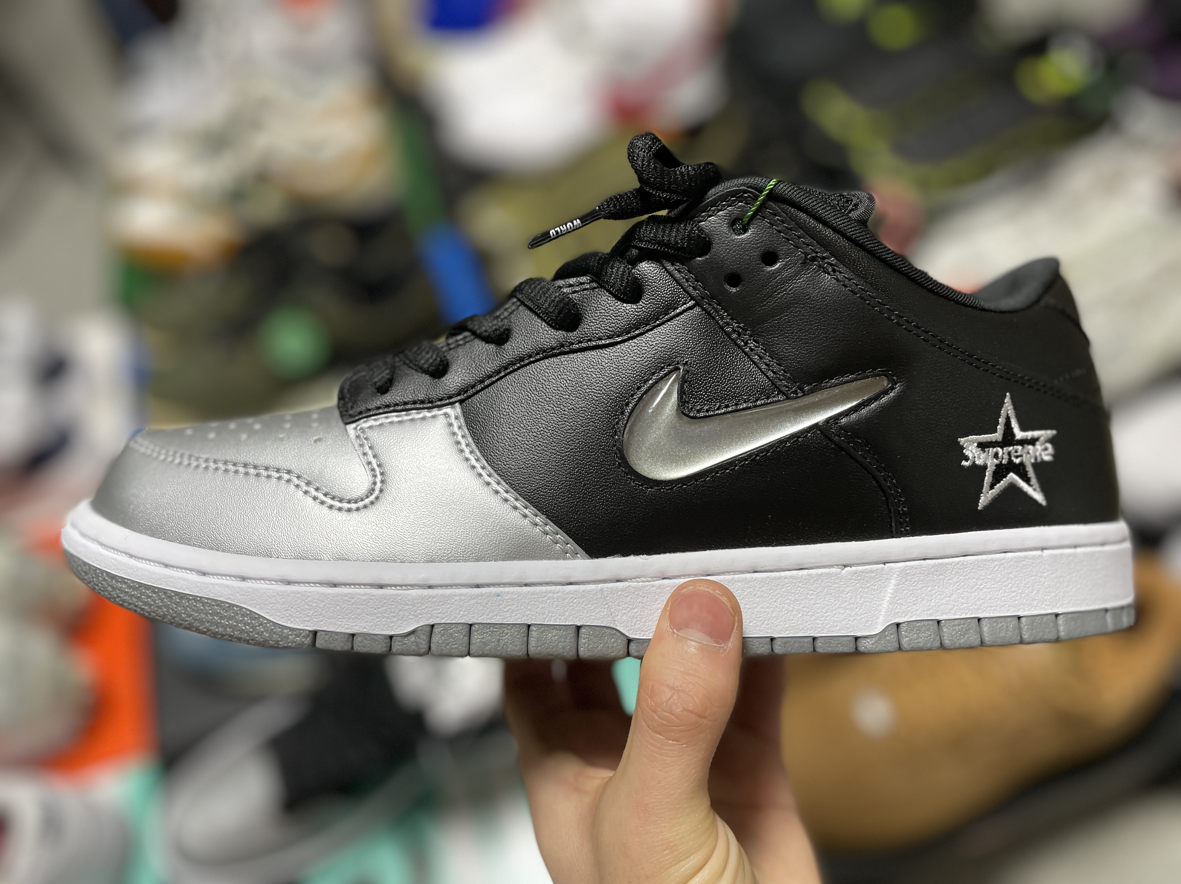 Nike x Supreme SB Dunk Low Jewel Swoosh Silver 착용 스타일